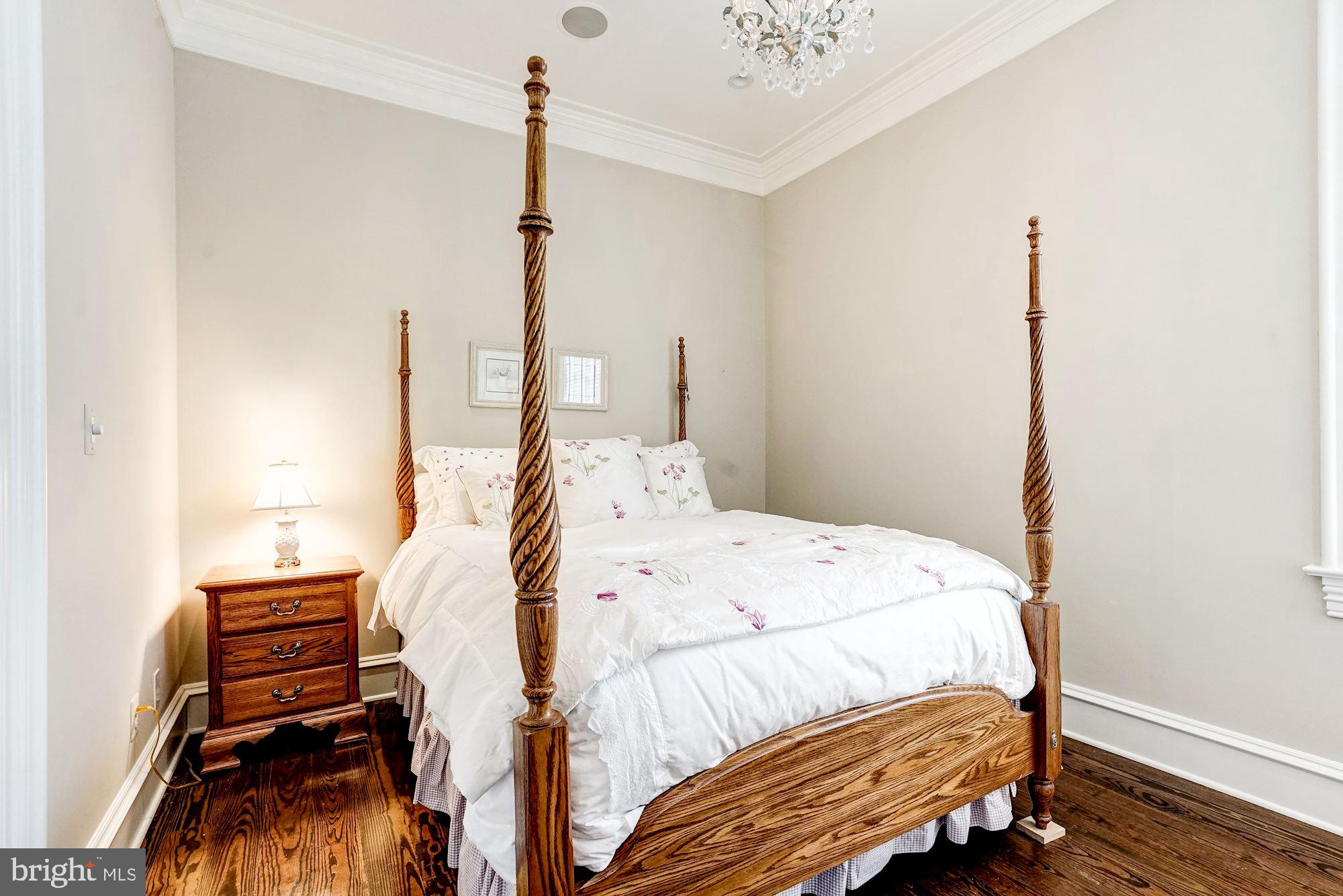 GEORGETOWN - Residential