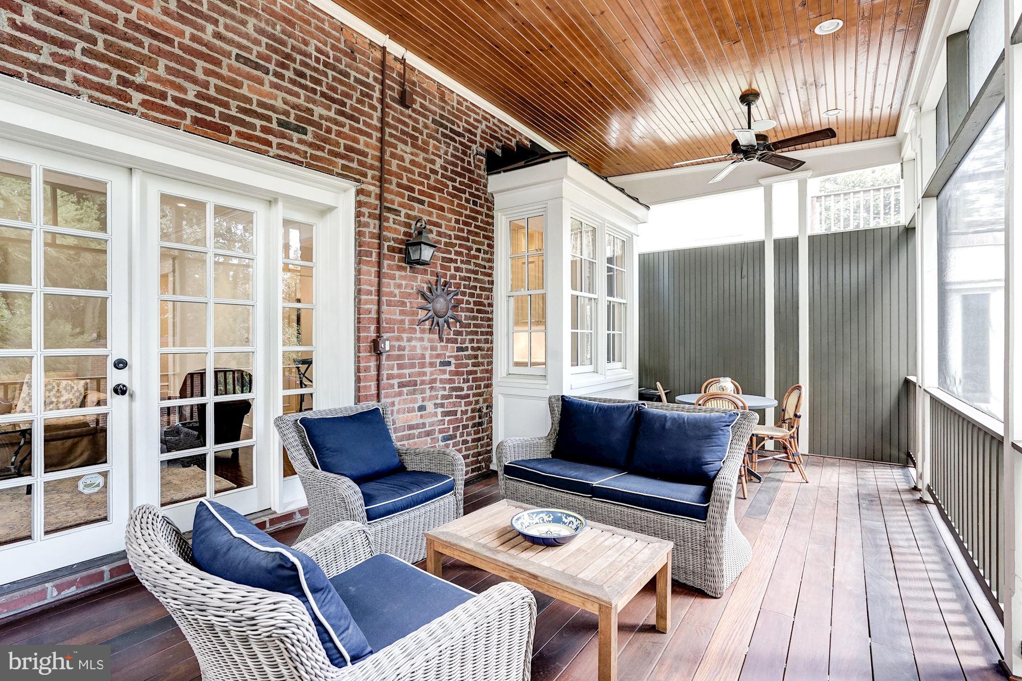 GEORGETOWN - Residential