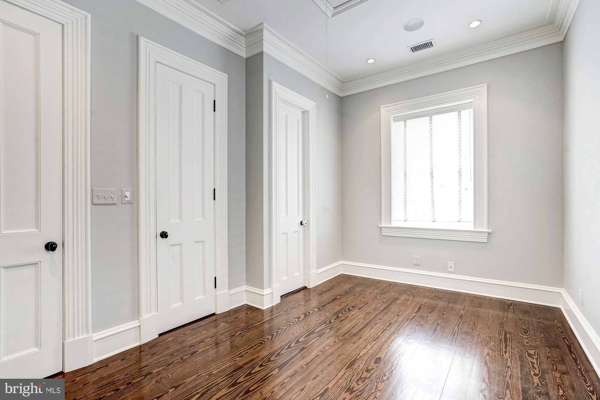 GEORGETOWN - Residential