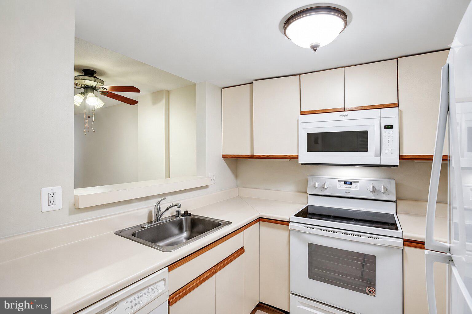 THOREAU PLACE CONDOS - Residential