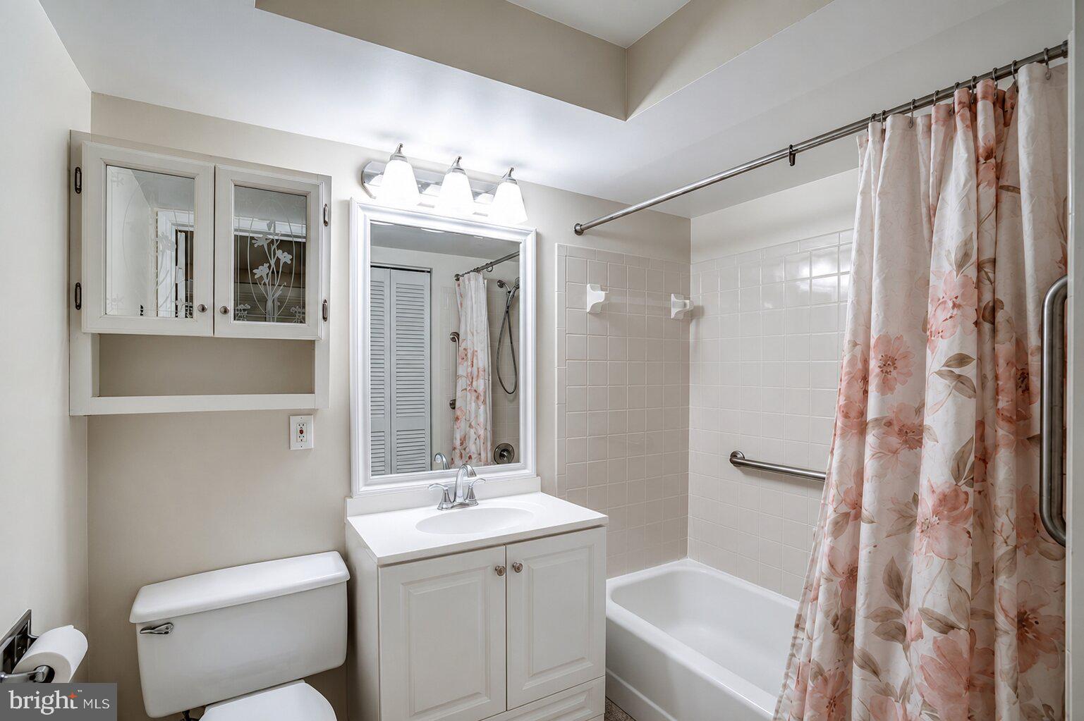 THOREAU PLACE CONDOS - Residential