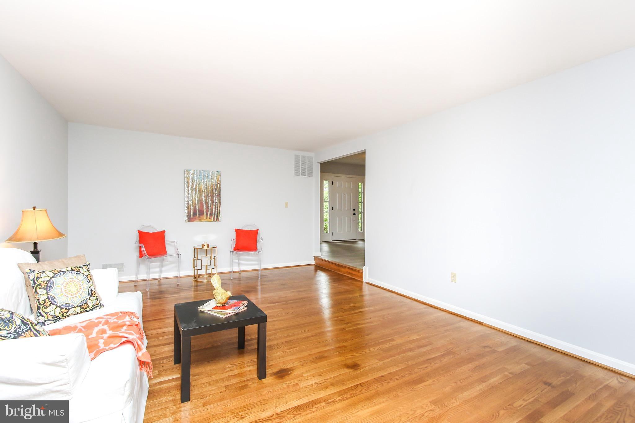 SHARON WOODS - Residential