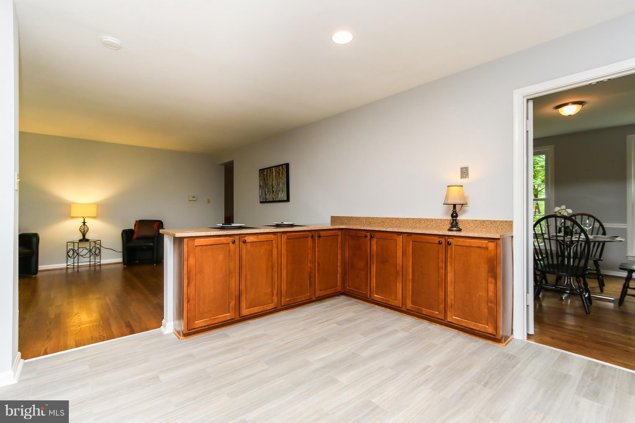 SHARON WOODS - Residential