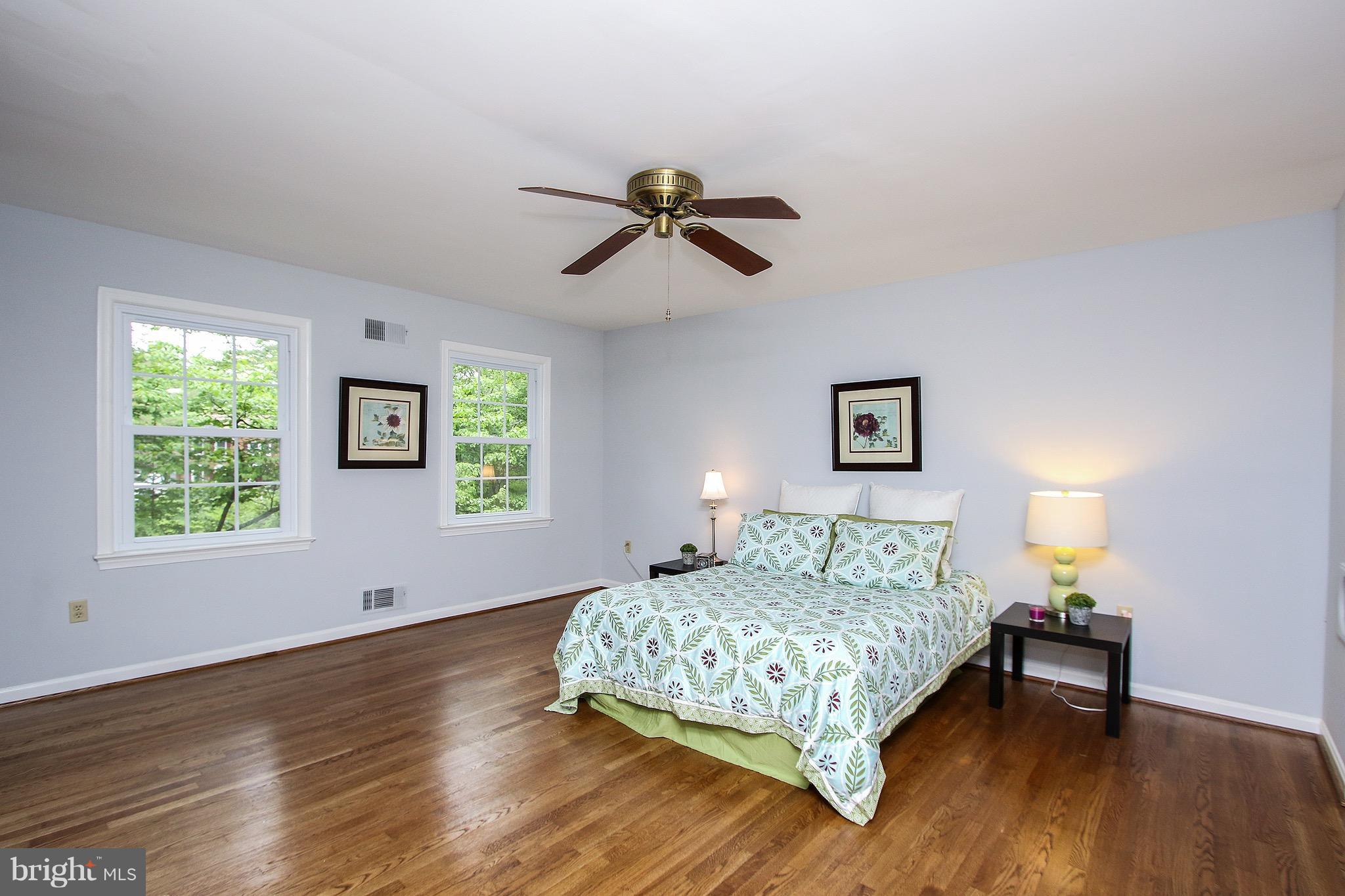 SHARON WOODS - Residential