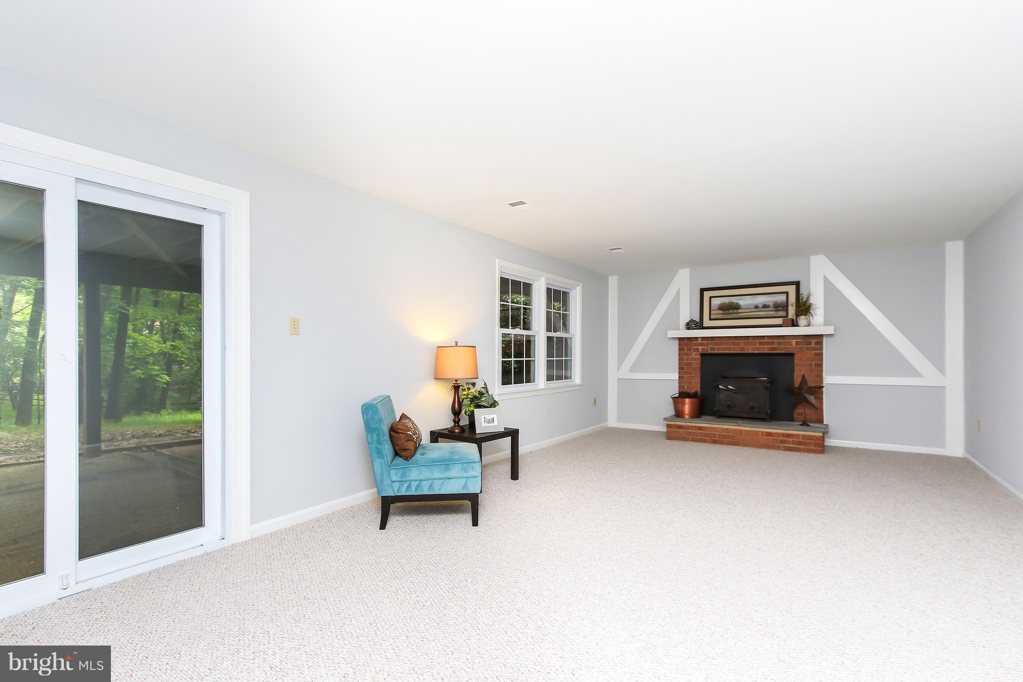 SHARON WOODS - Residential