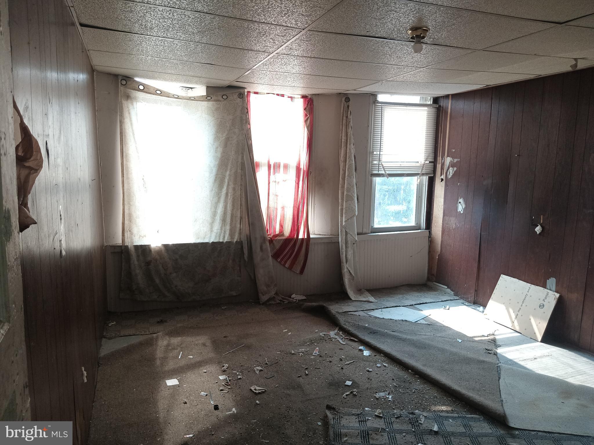 SANDTOWN-WINCHESTER - Residential