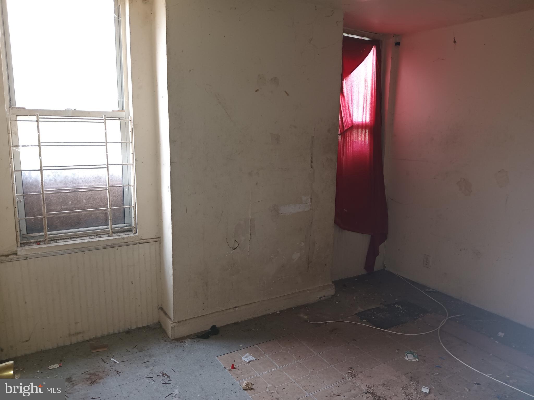 SANDTOWN-WINCHESTER - Residential