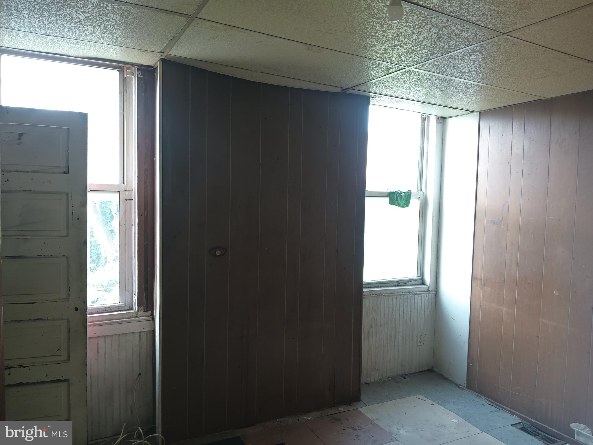 SANDTOWN-WINCHESTER - Residential
