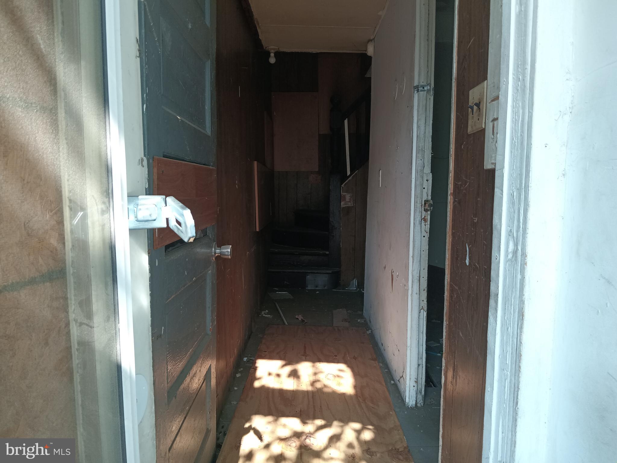 SANDTOWN-WINCHESTER - Residential
