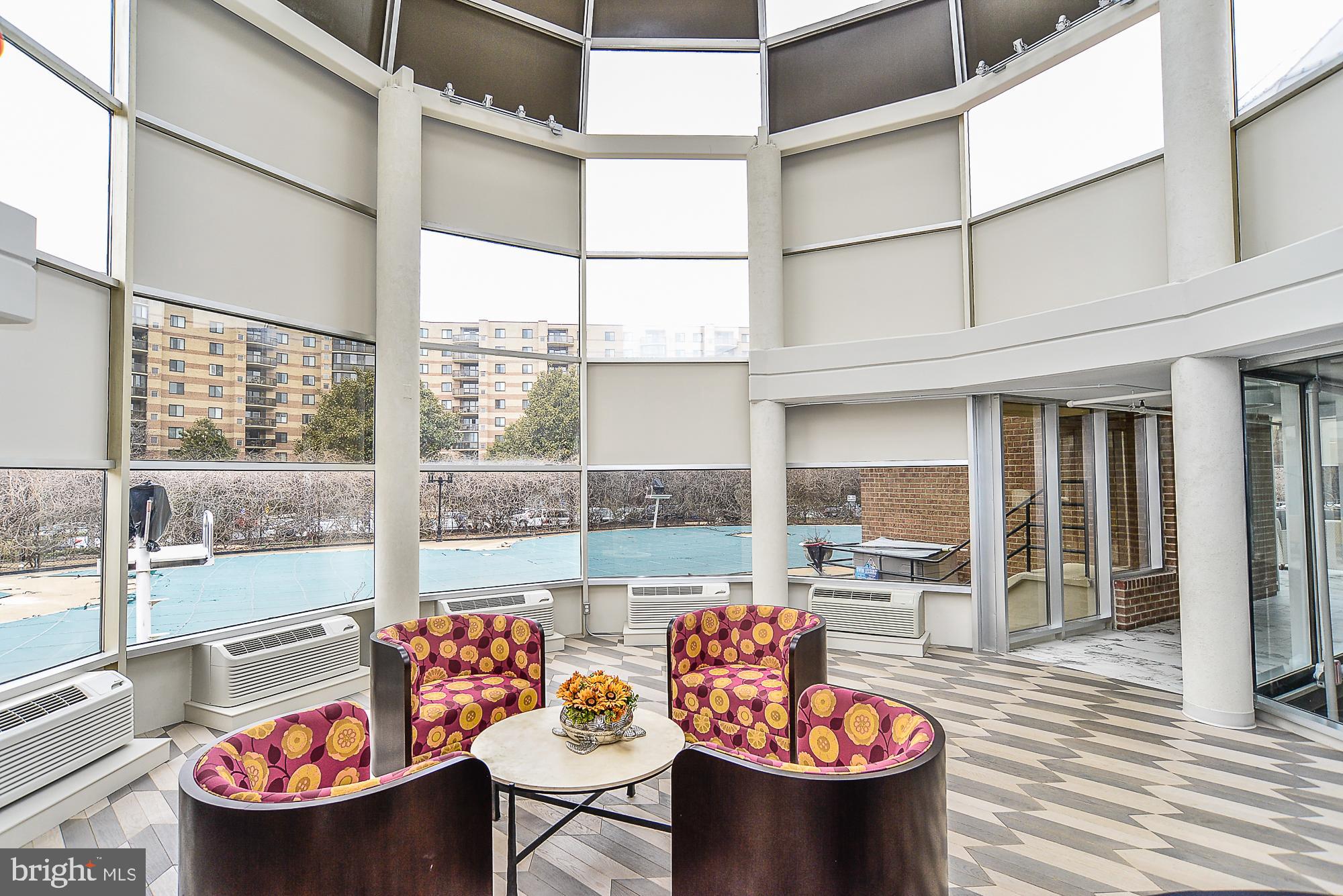 ROTONDA - Residential