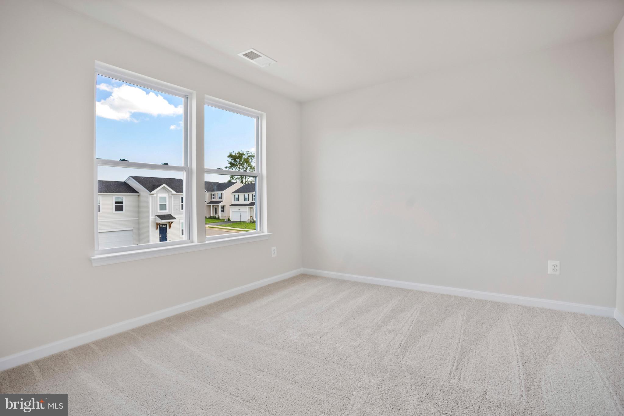 SOUTH BROOK - Residential