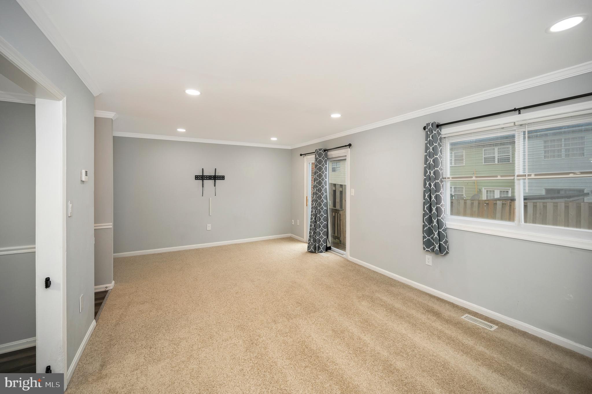 POINT OF WOODS - Residential