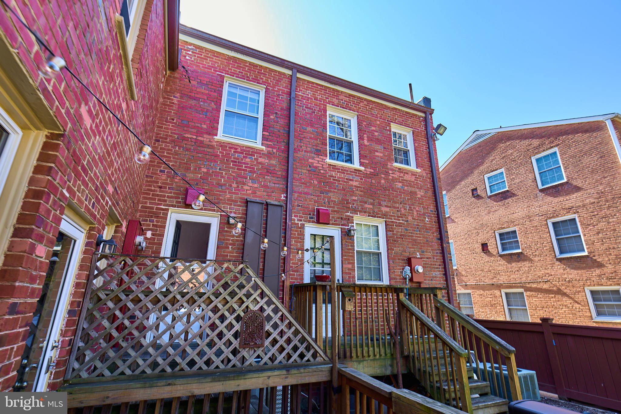 ARLINGTON VILLAGE - Residential