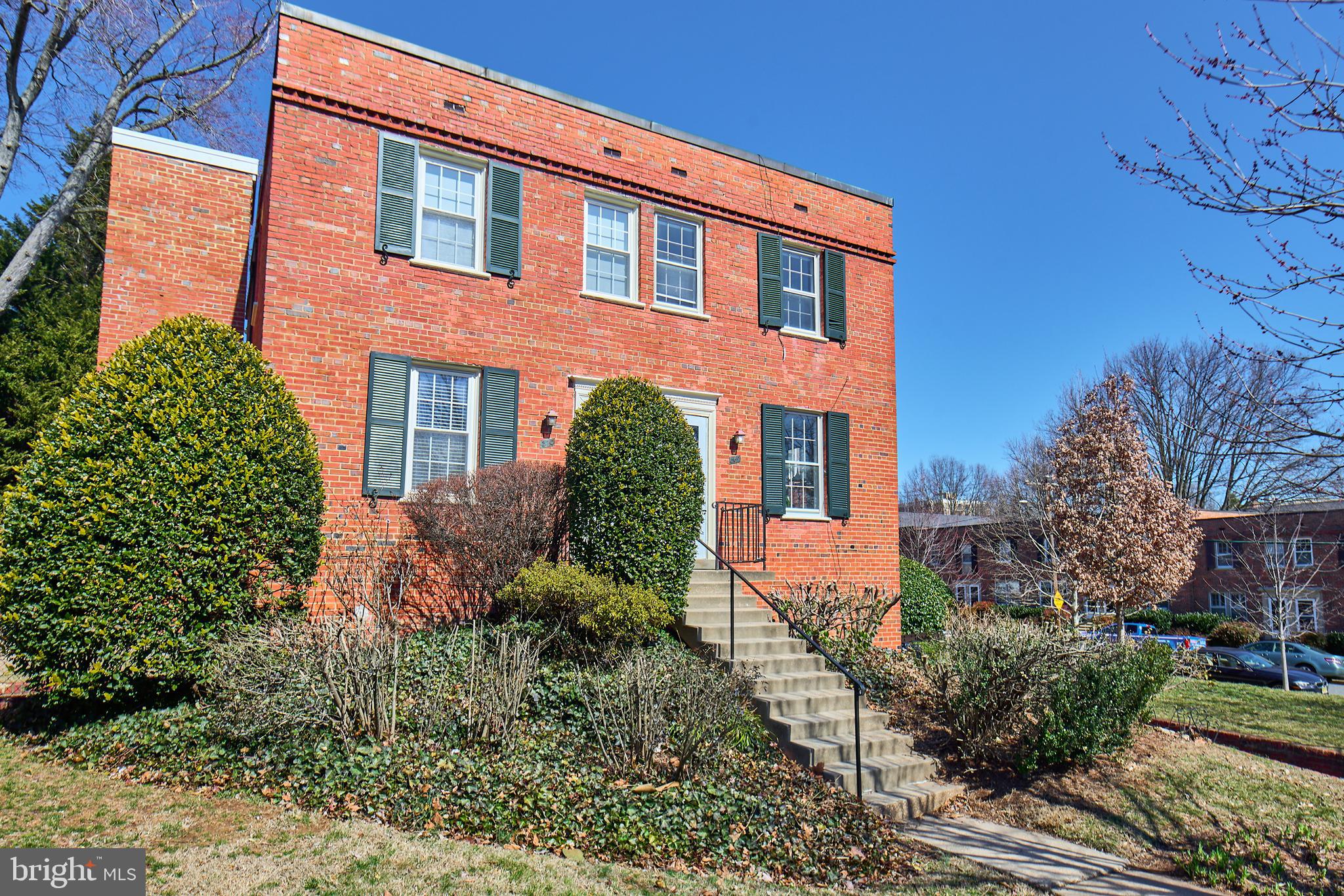 ARLINGTON VILLAGE - Residential