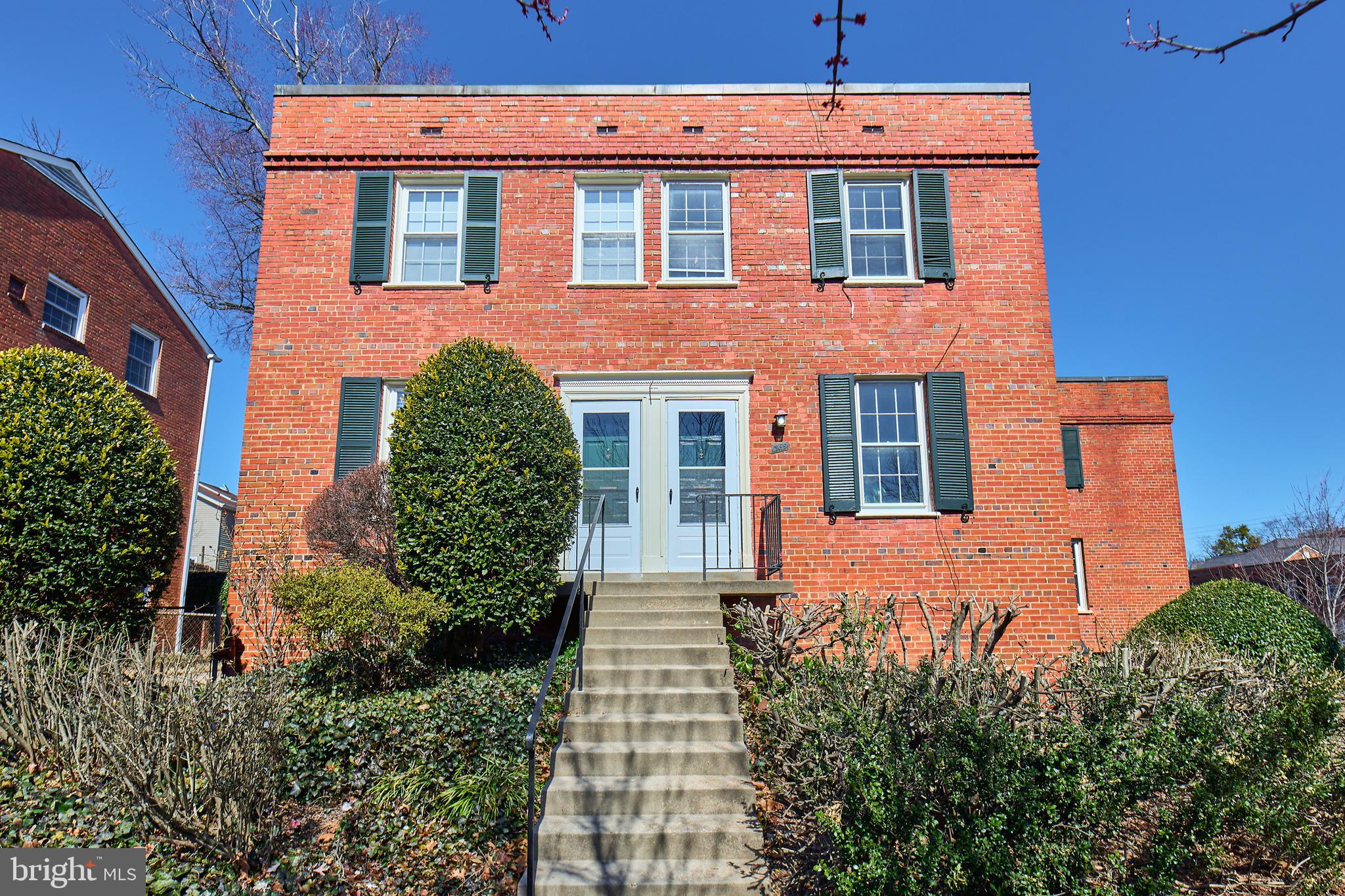 ARLINGTON VILLAGE - Residential