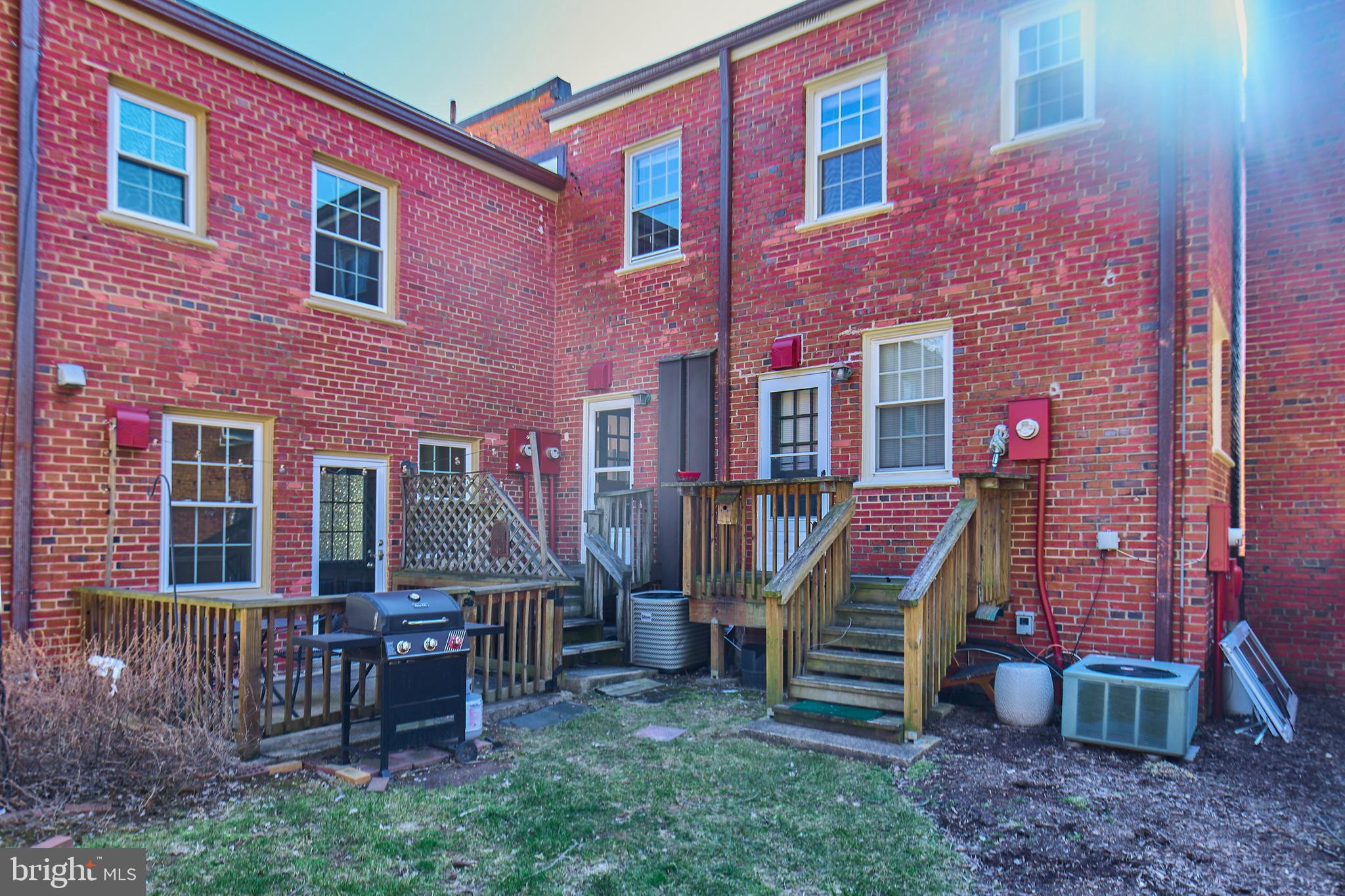 ARLINGTON VILLAGE - Residential