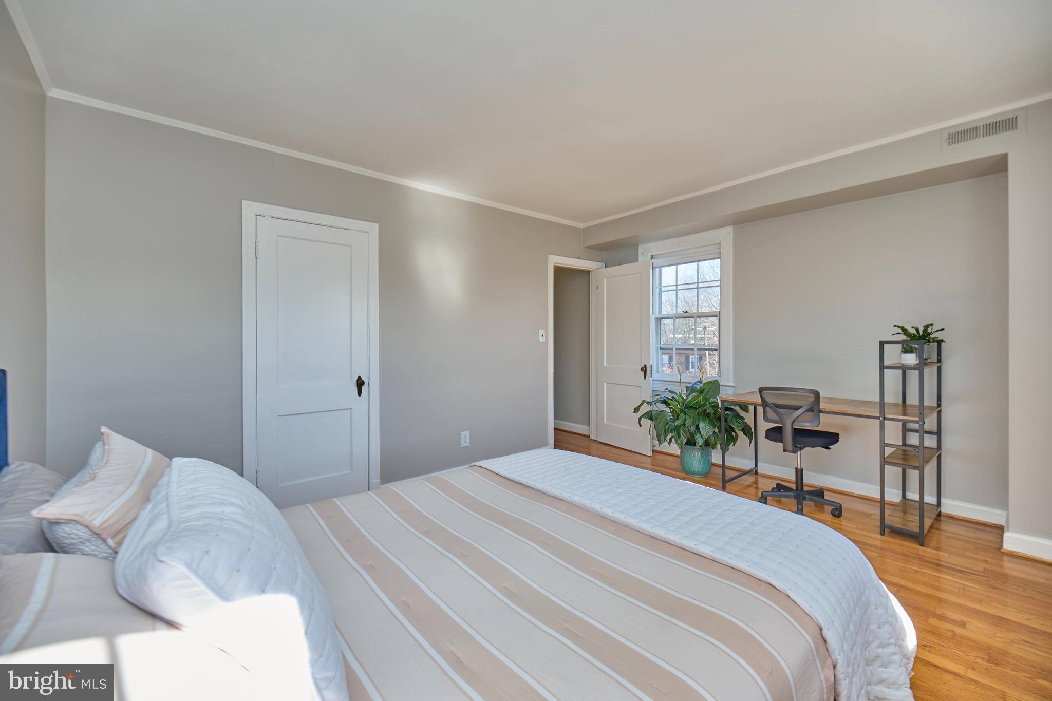 ARLINGTON VILLAGE - Residential