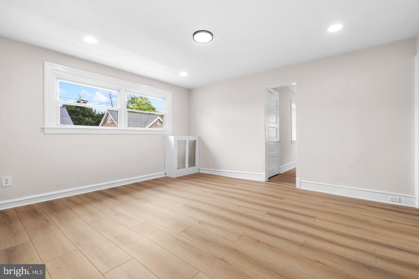 BEVERLY HILLS - Residential