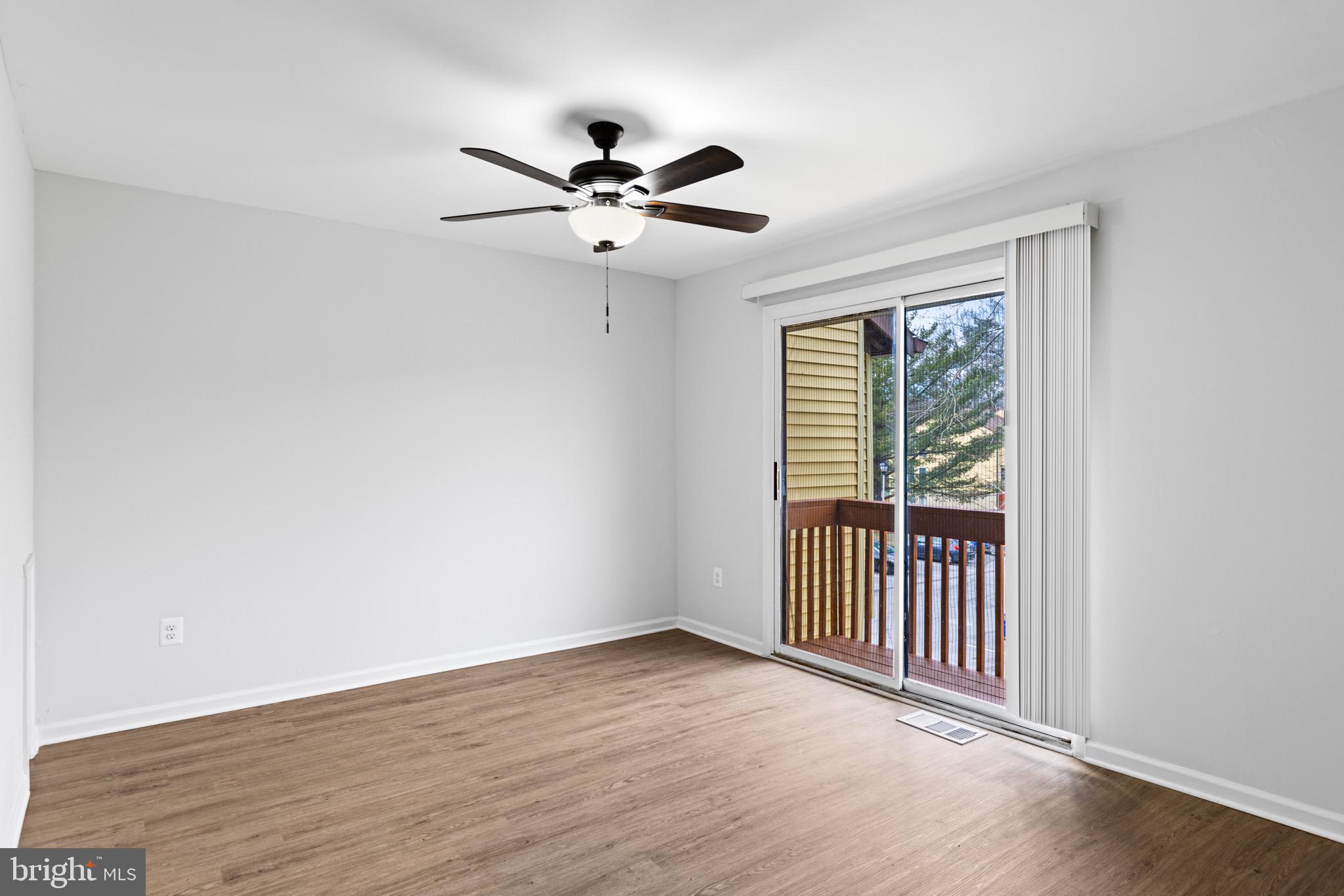 LAUREL - Residential