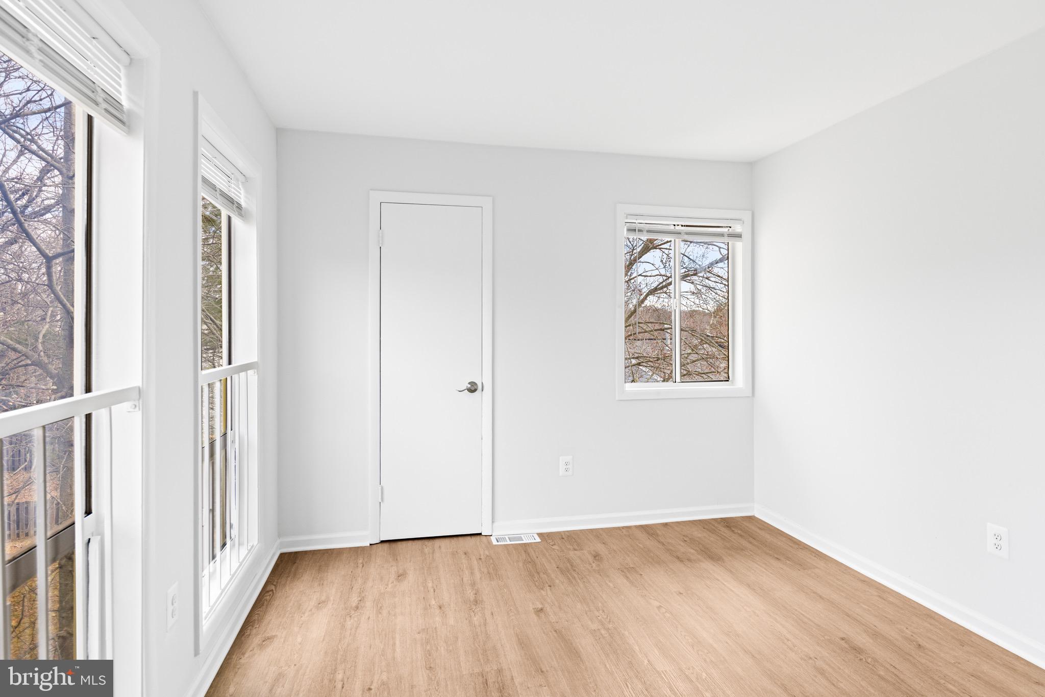 LAUREL - Residential
