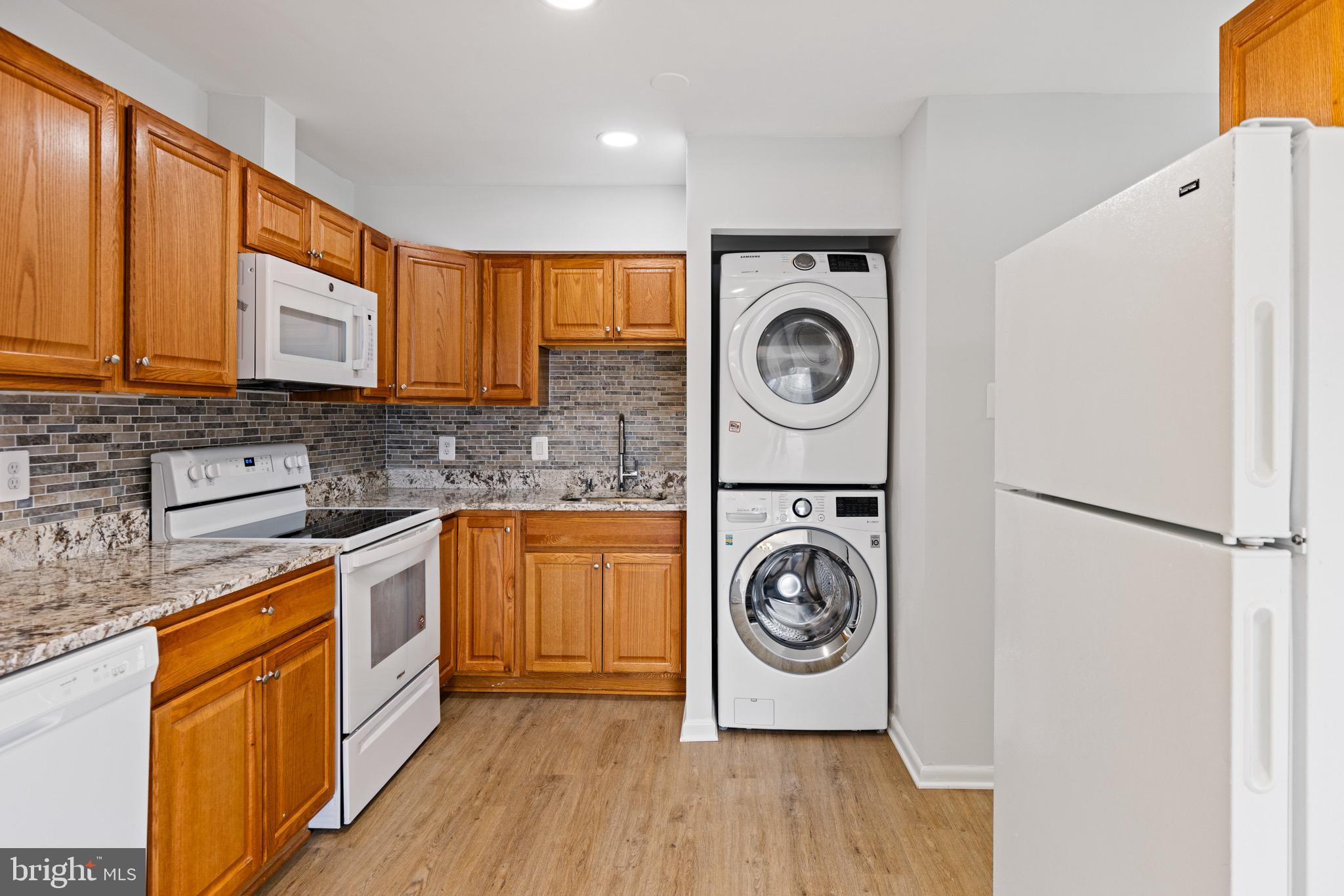 LAUREL - Residential