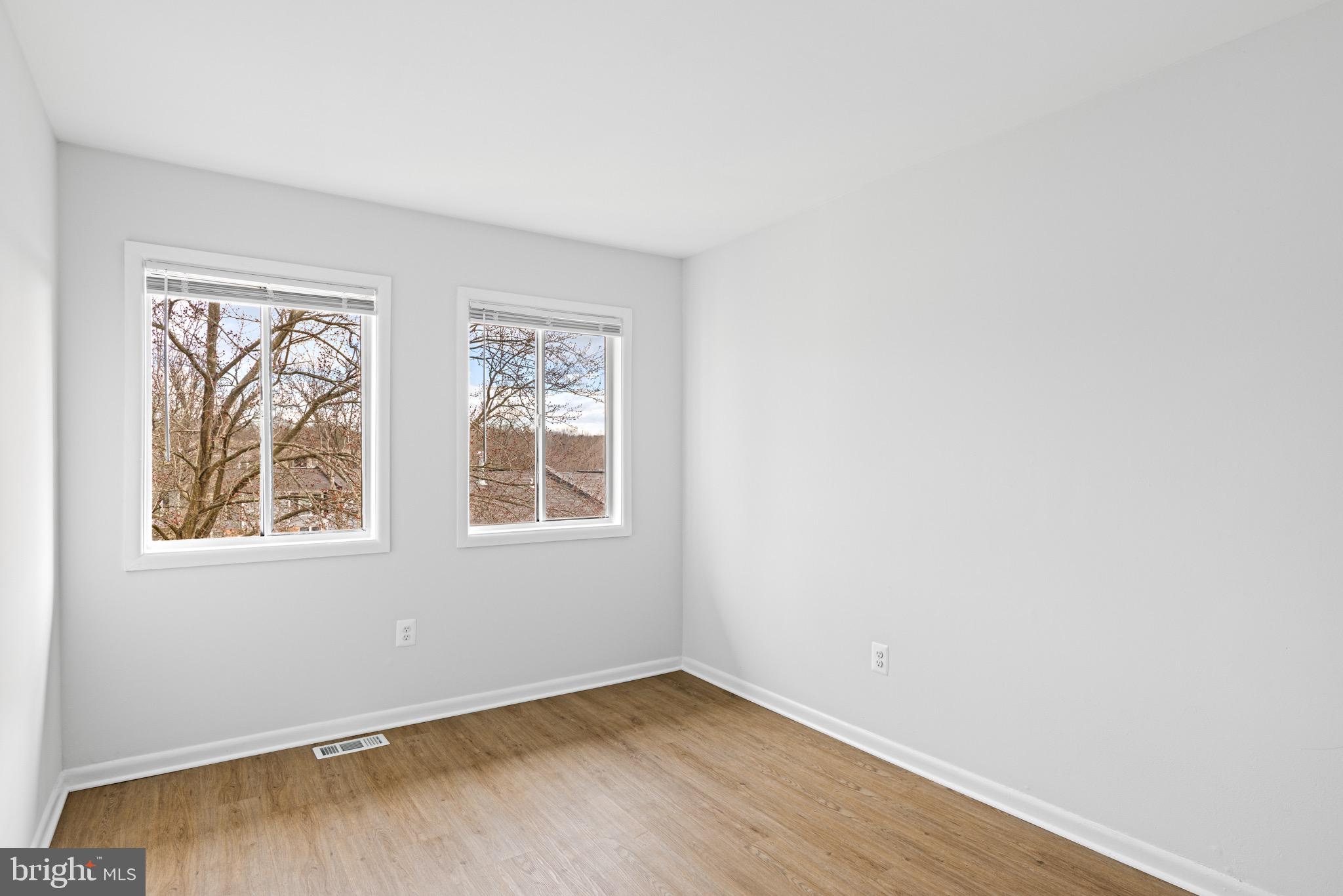 LAUREL - Residential