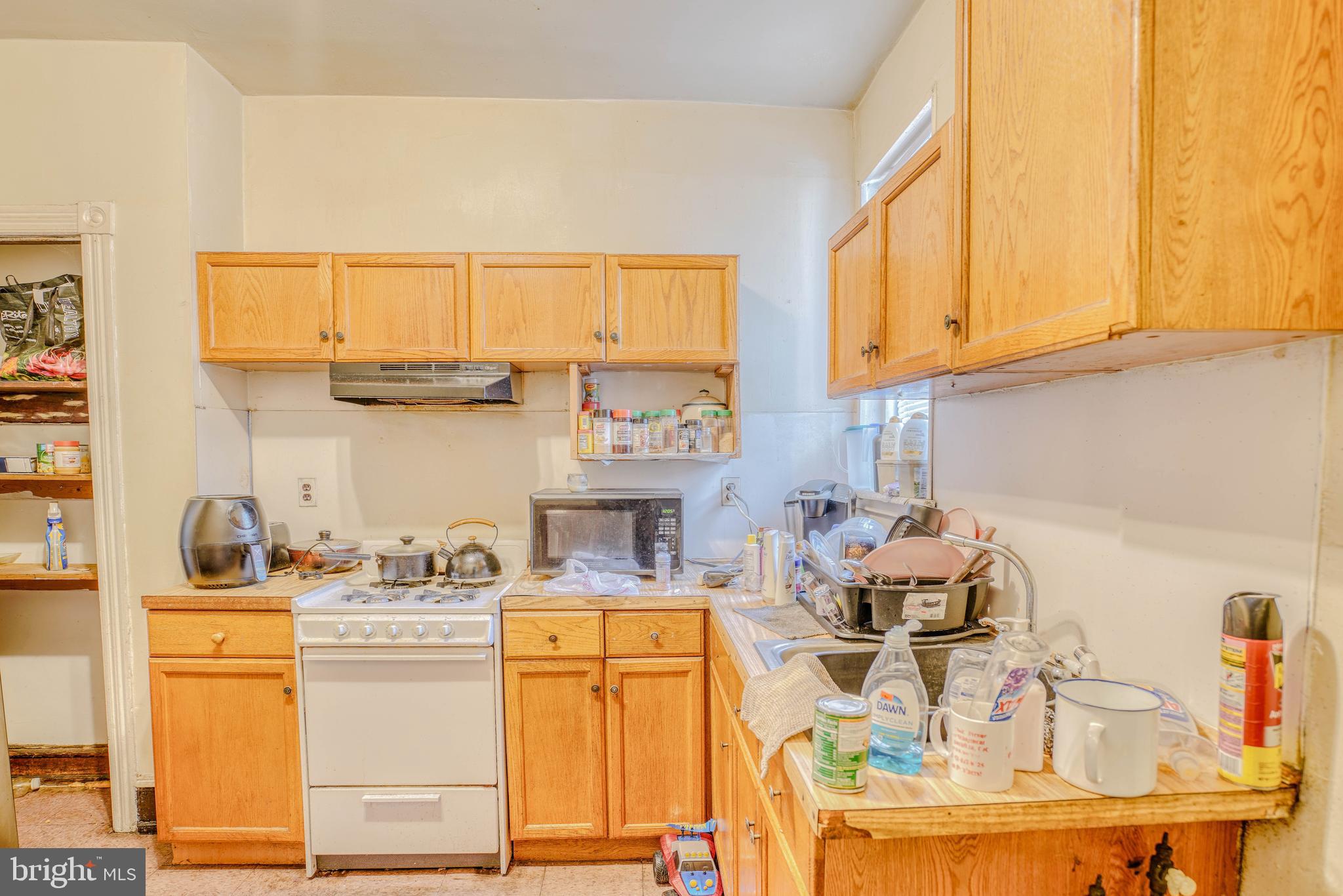 WEST PHILADELPHIA - Residential Income