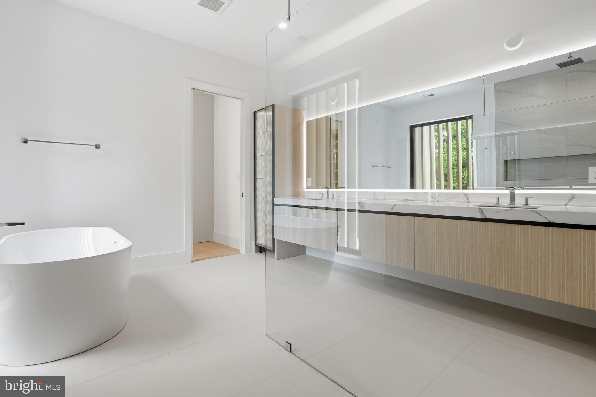 PIMMIT HILLS - Residential
