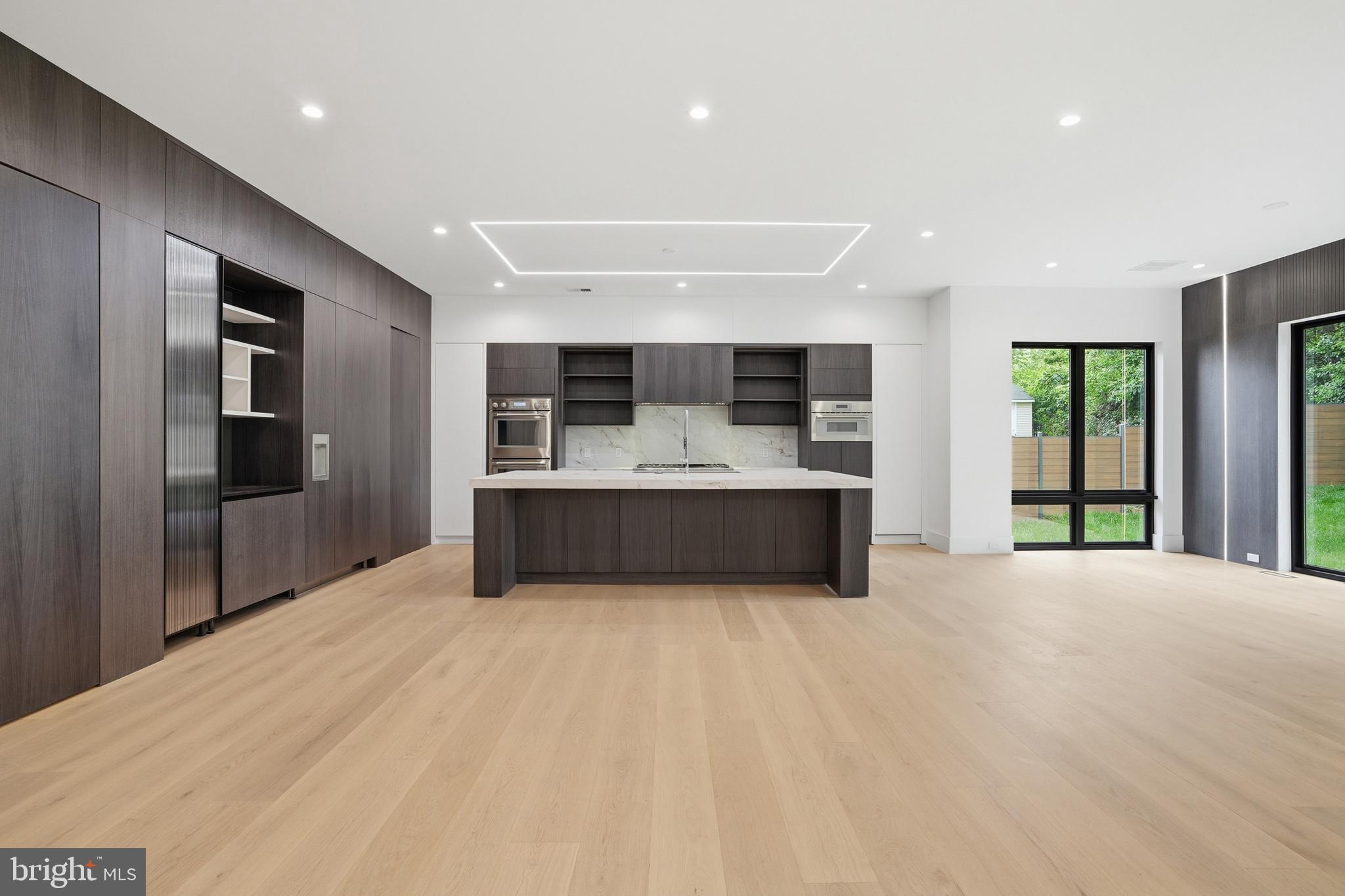 PIMMIT HILLS - Residential