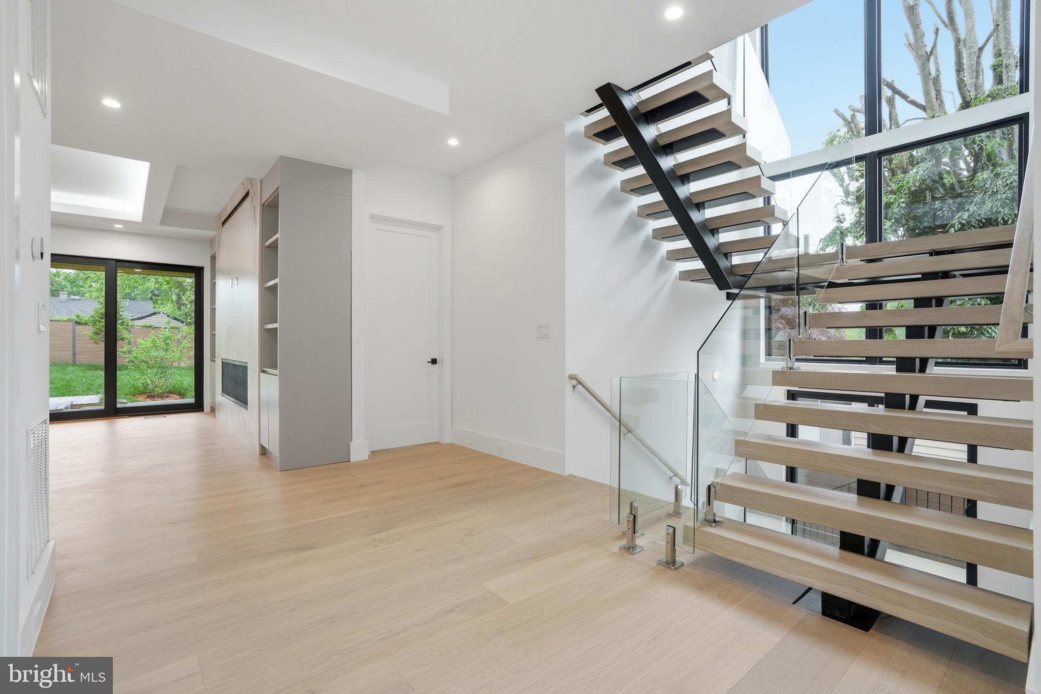 PIMMIT HILLS - Residential