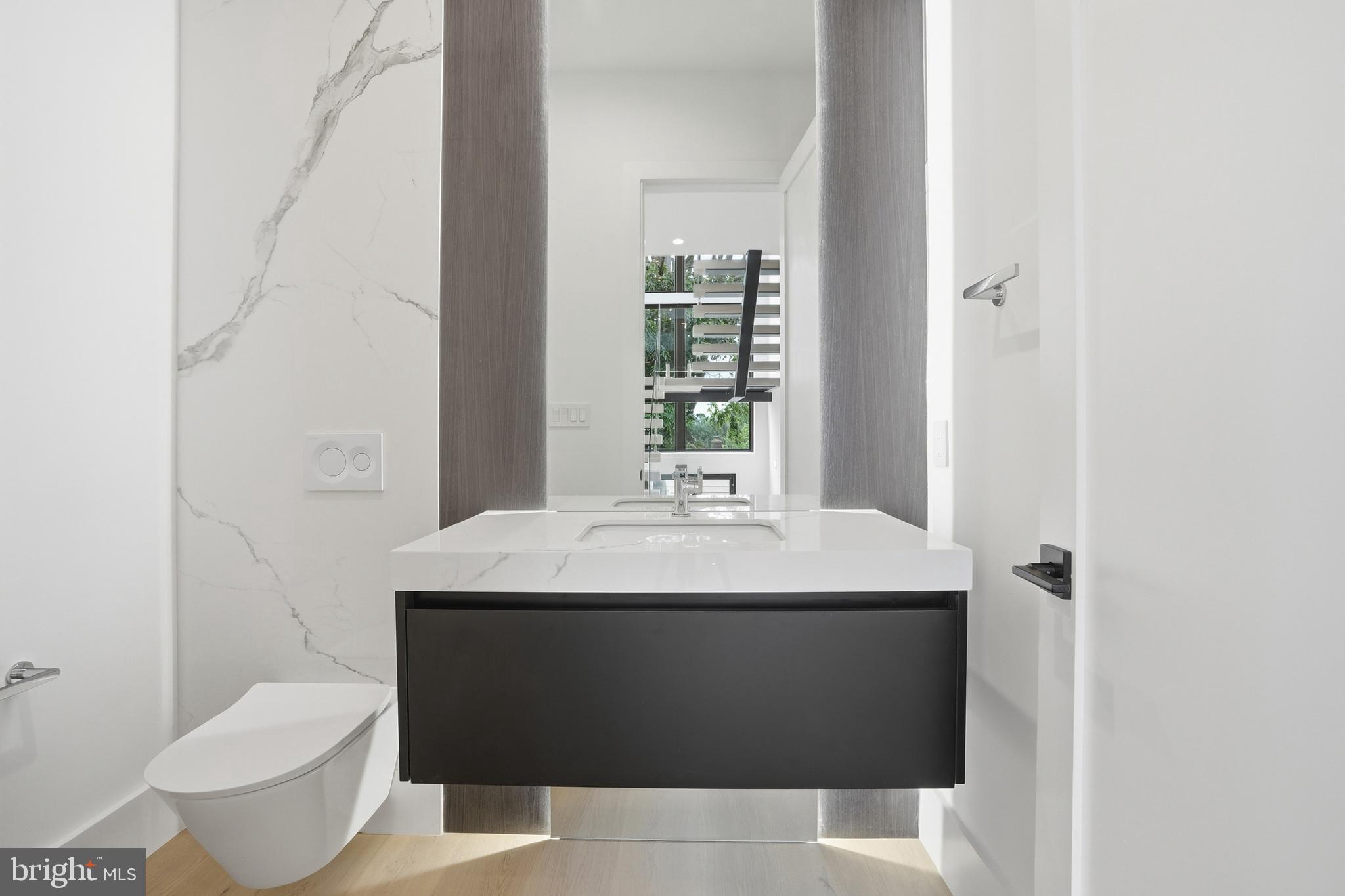 PIMMIT HILLS - Residential