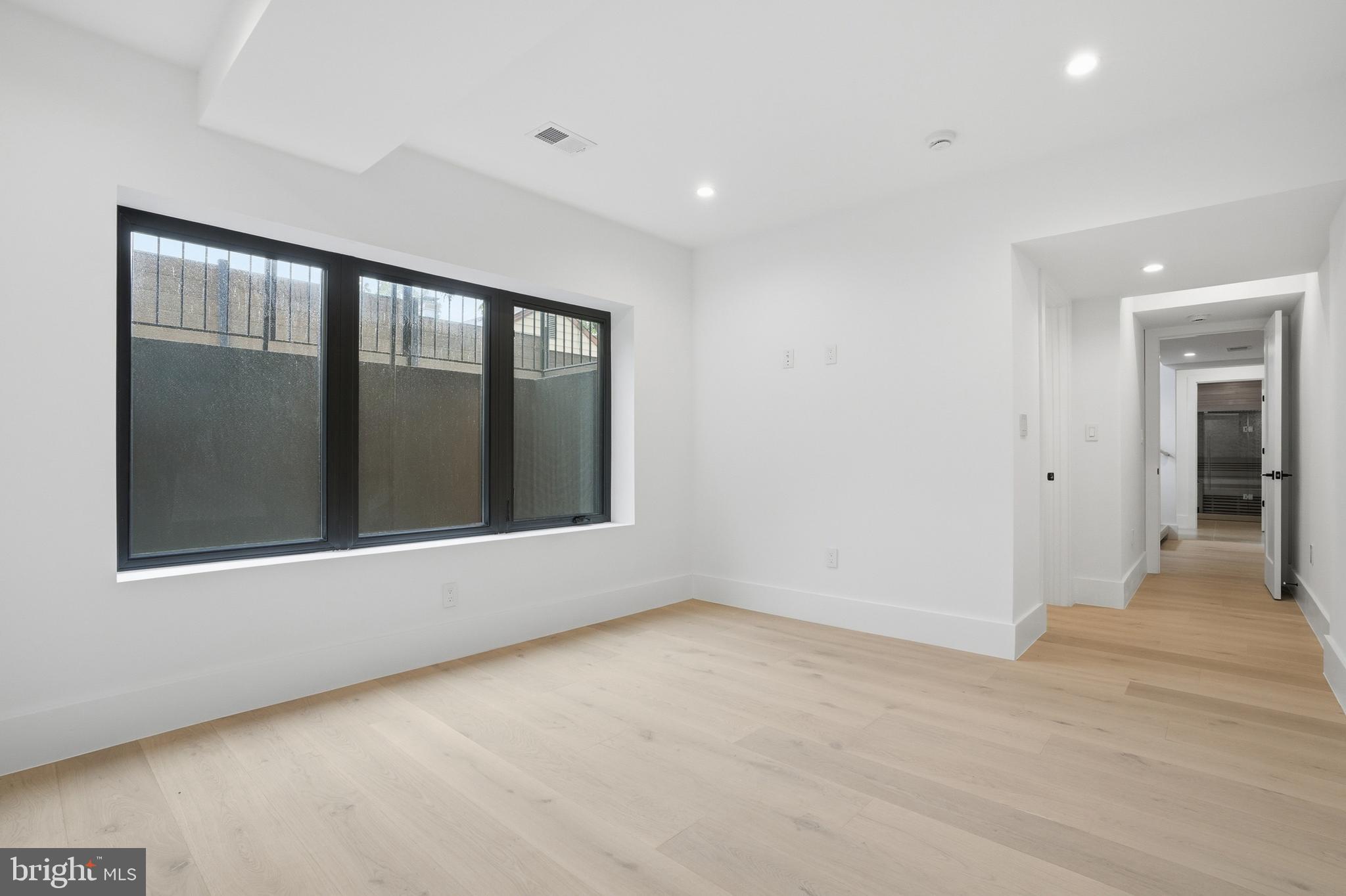 PIMMIT HILLS - Residential