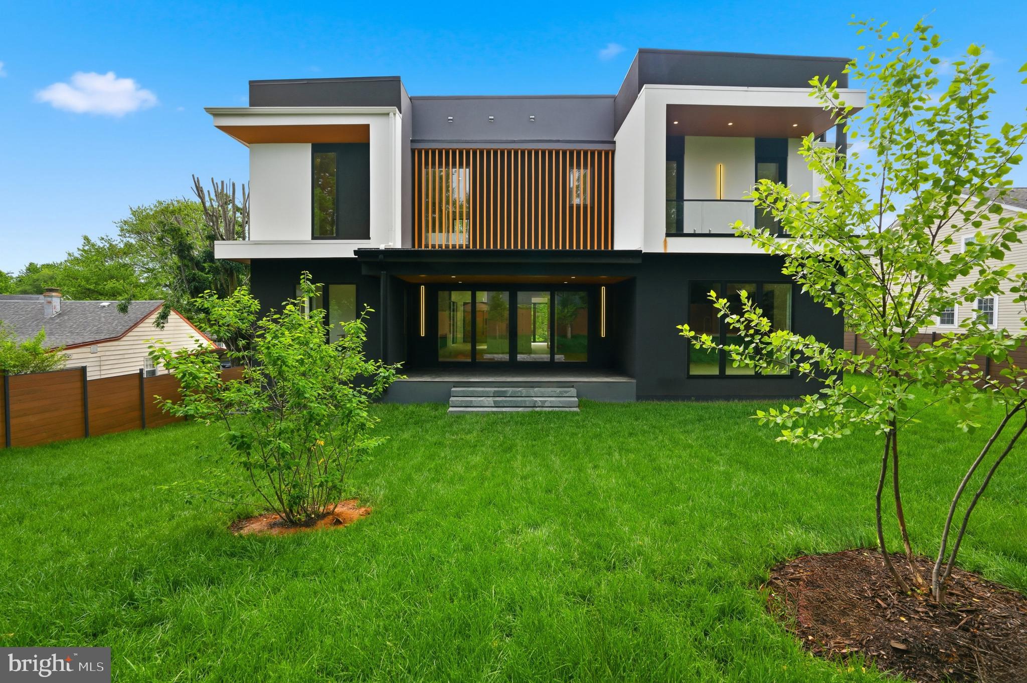 PIMMIT HILLS - Residential