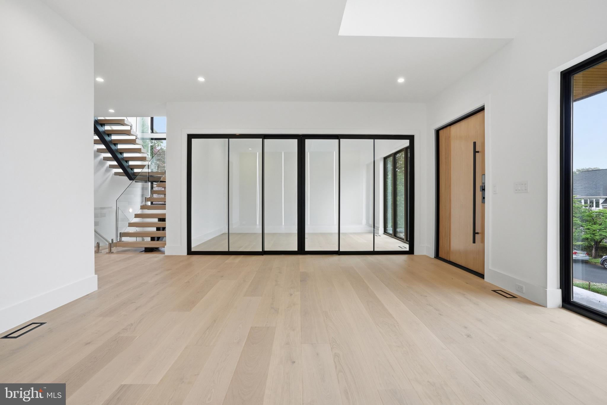 PIMMIT HILLS - Residential