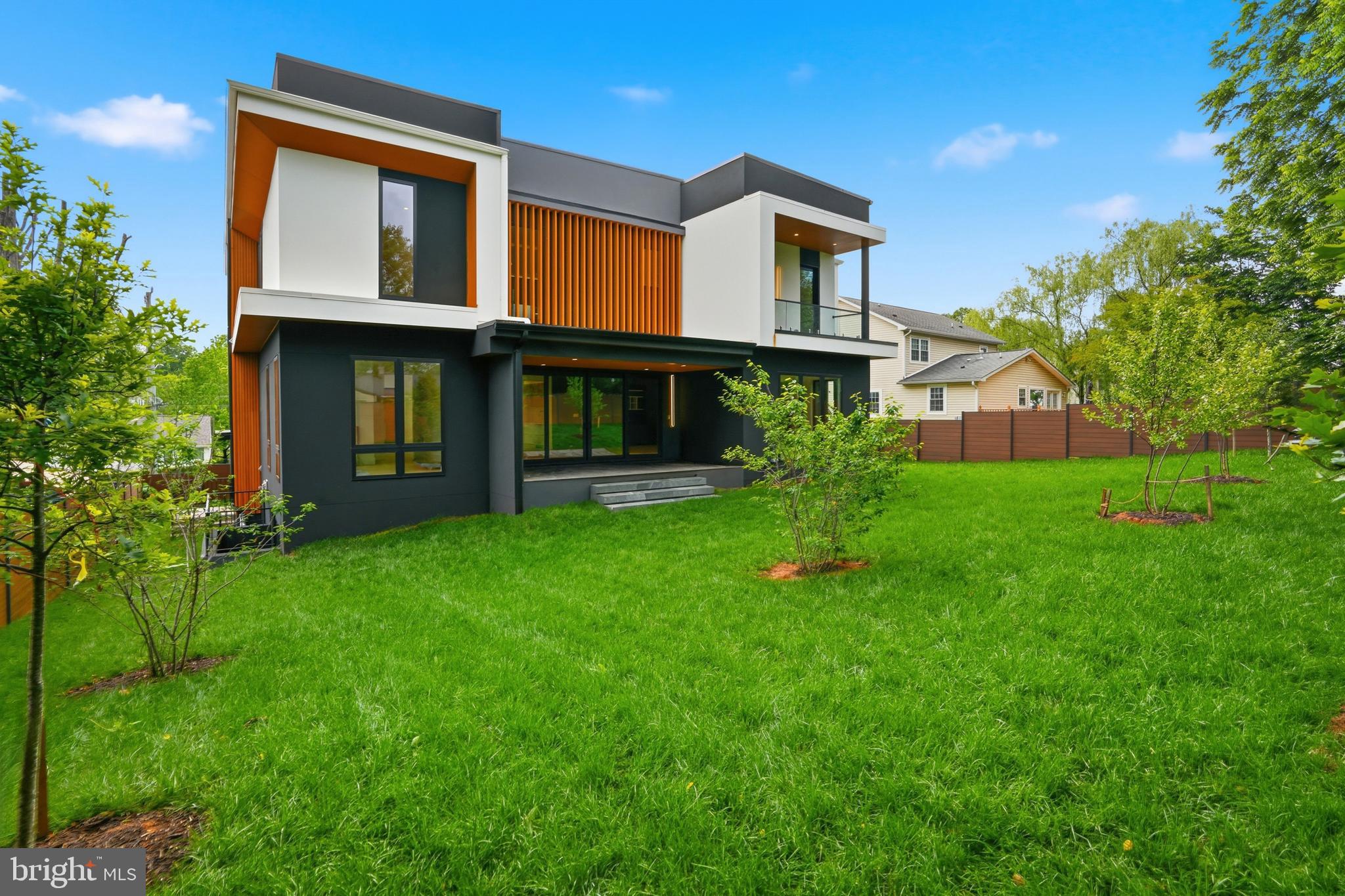 PIMMIT HILLS - Residential