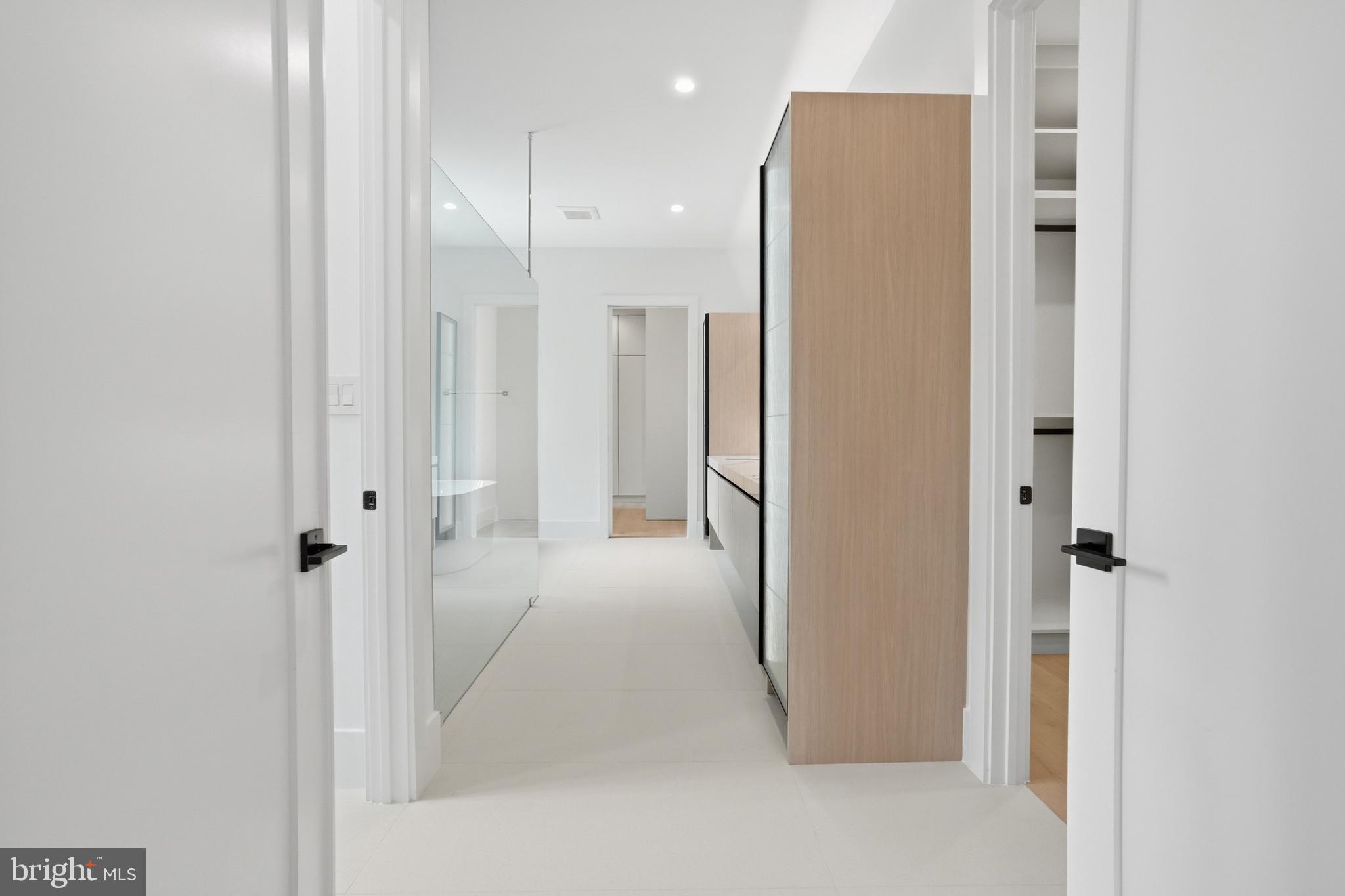 PIMMIT HILLS - Residential