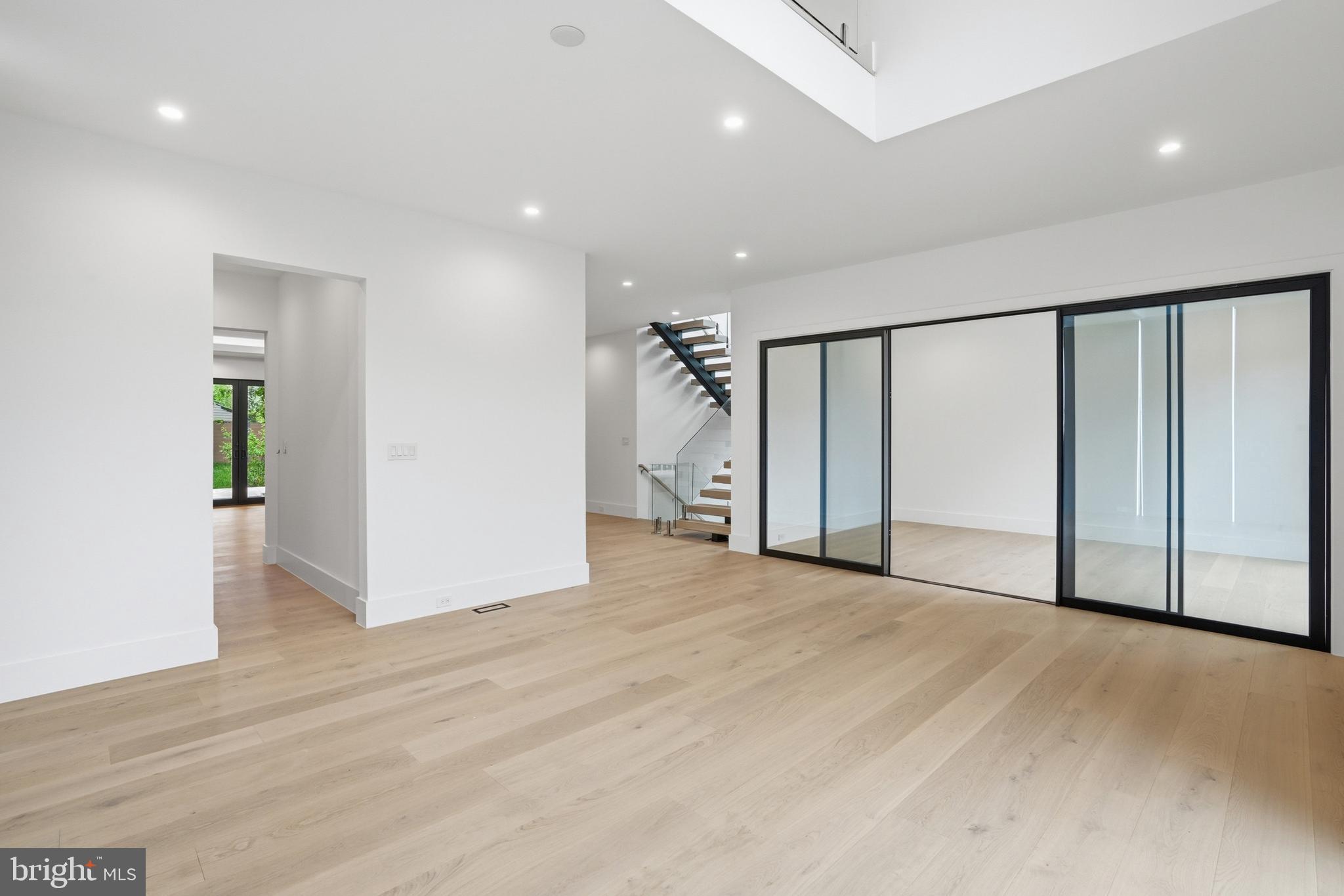 PIMMIT HILLS - Residential