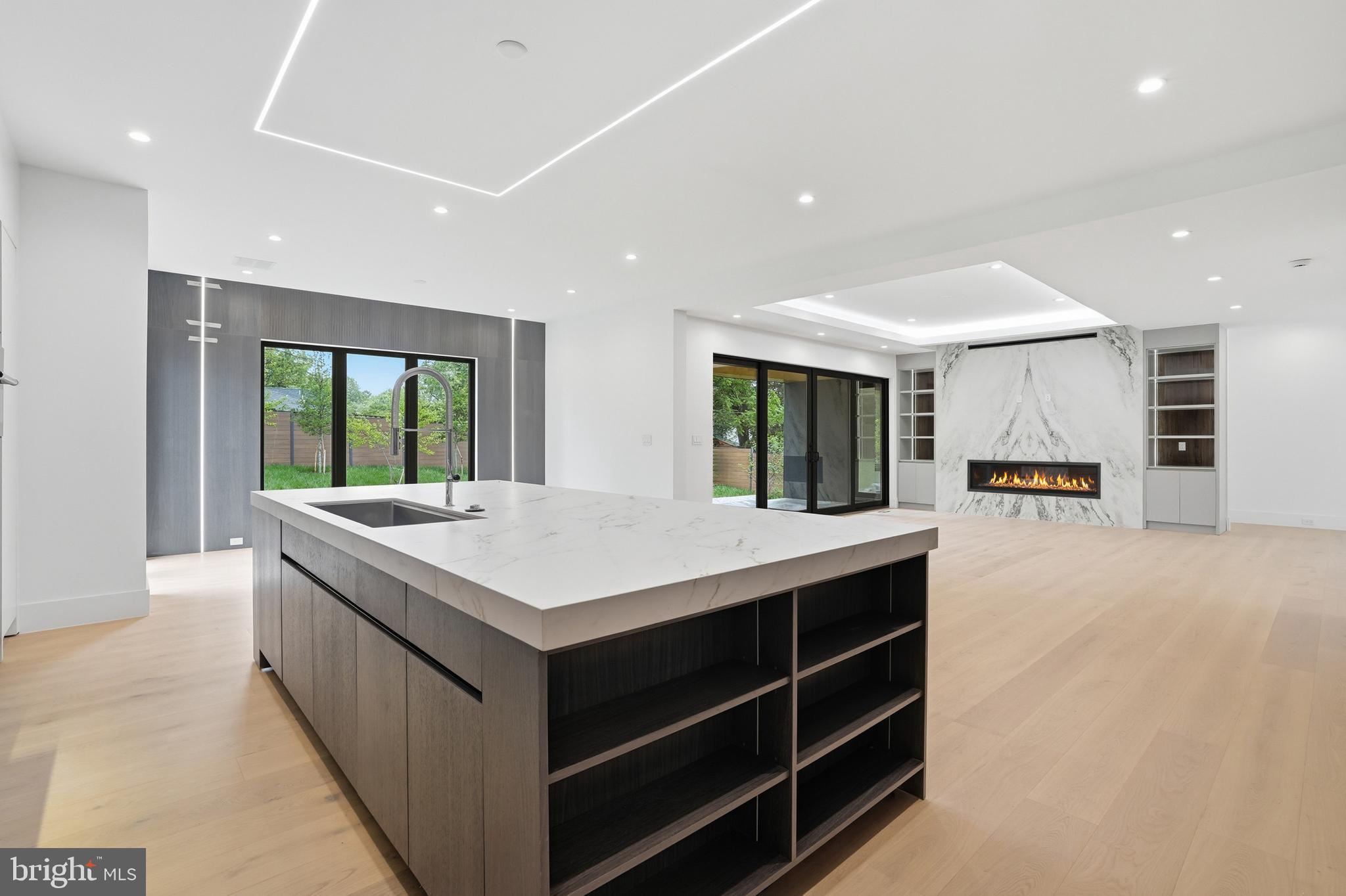 PIMMIT HILLS - Residential