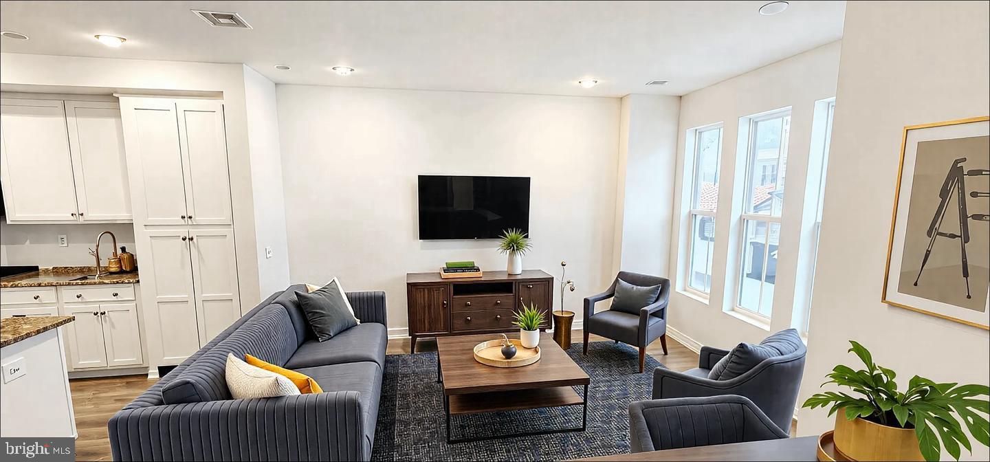 THE GROVE AT JACKSON VILLAGE - Residential