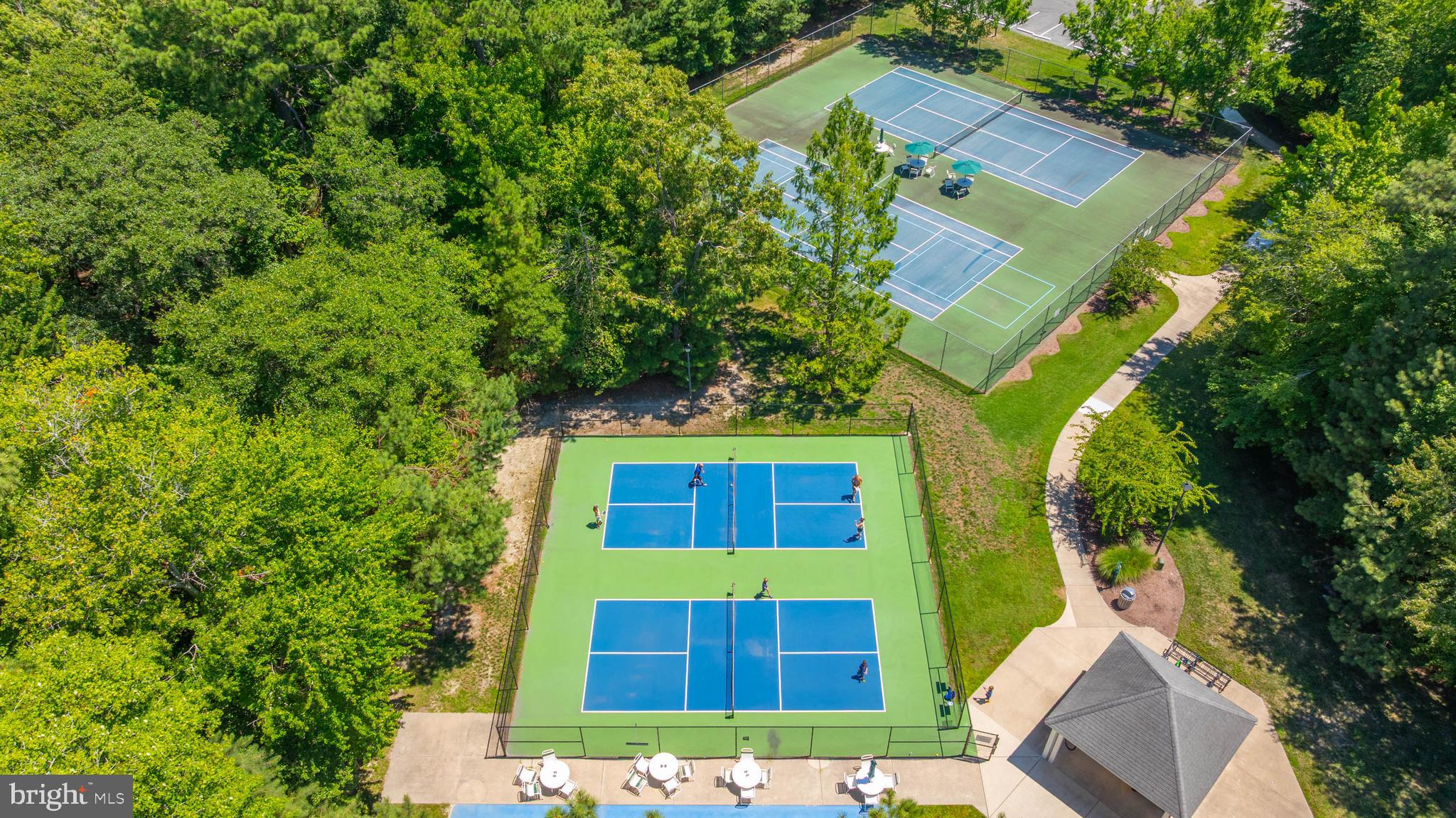REFUGE AT DIRICKSON CREEK - Residential