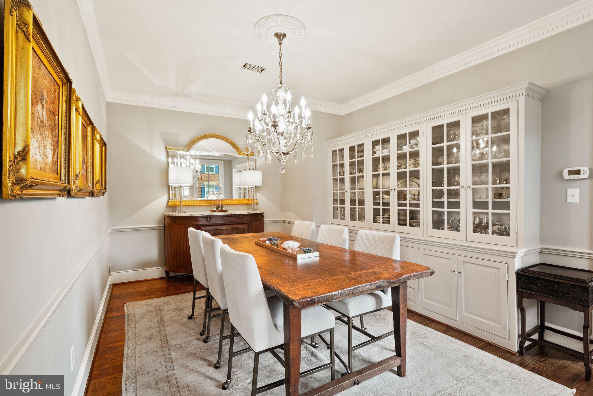 OLD TOWN ALEXANDRIA - Residential