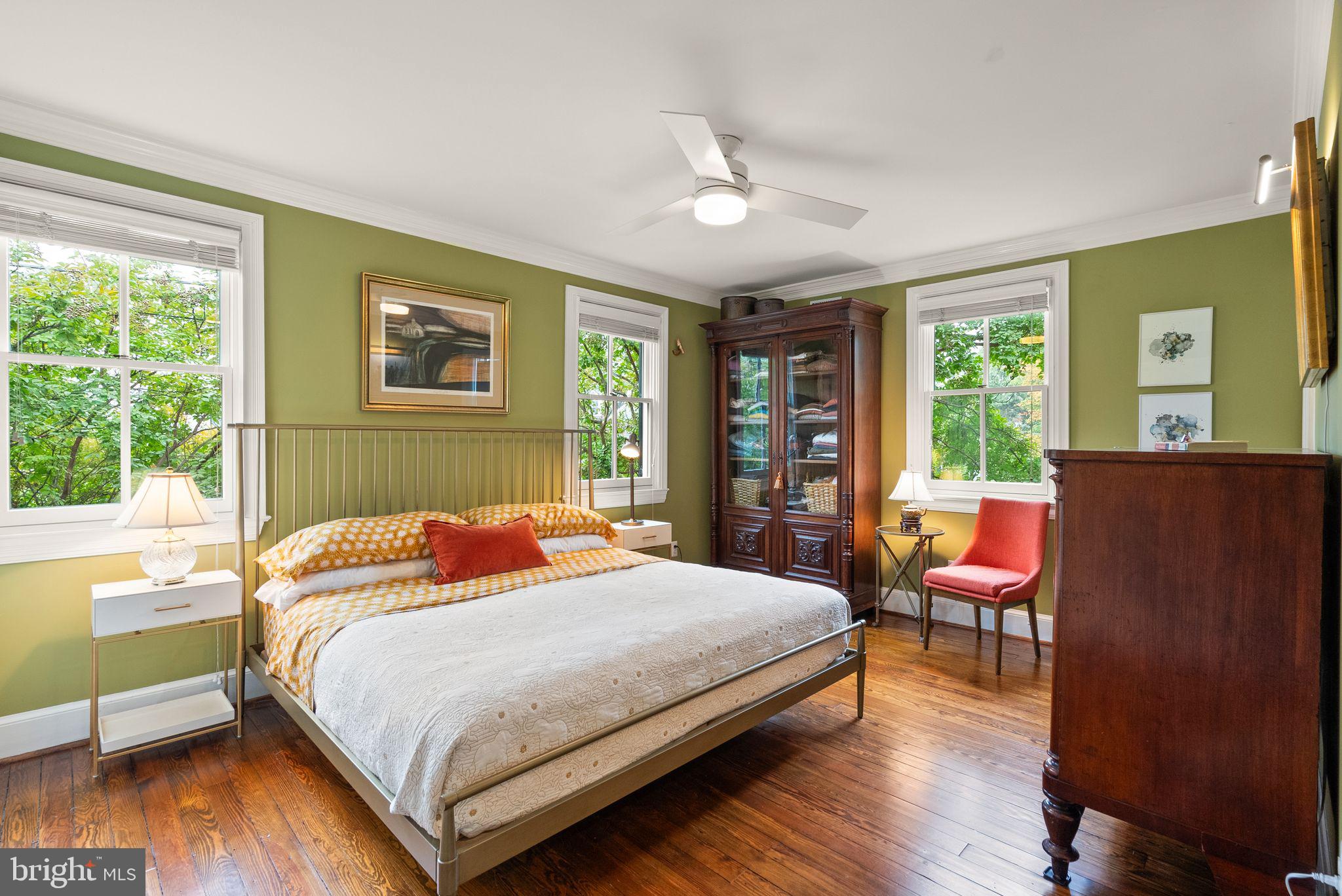 OLD TOWN ALEXANDRIA - Residential