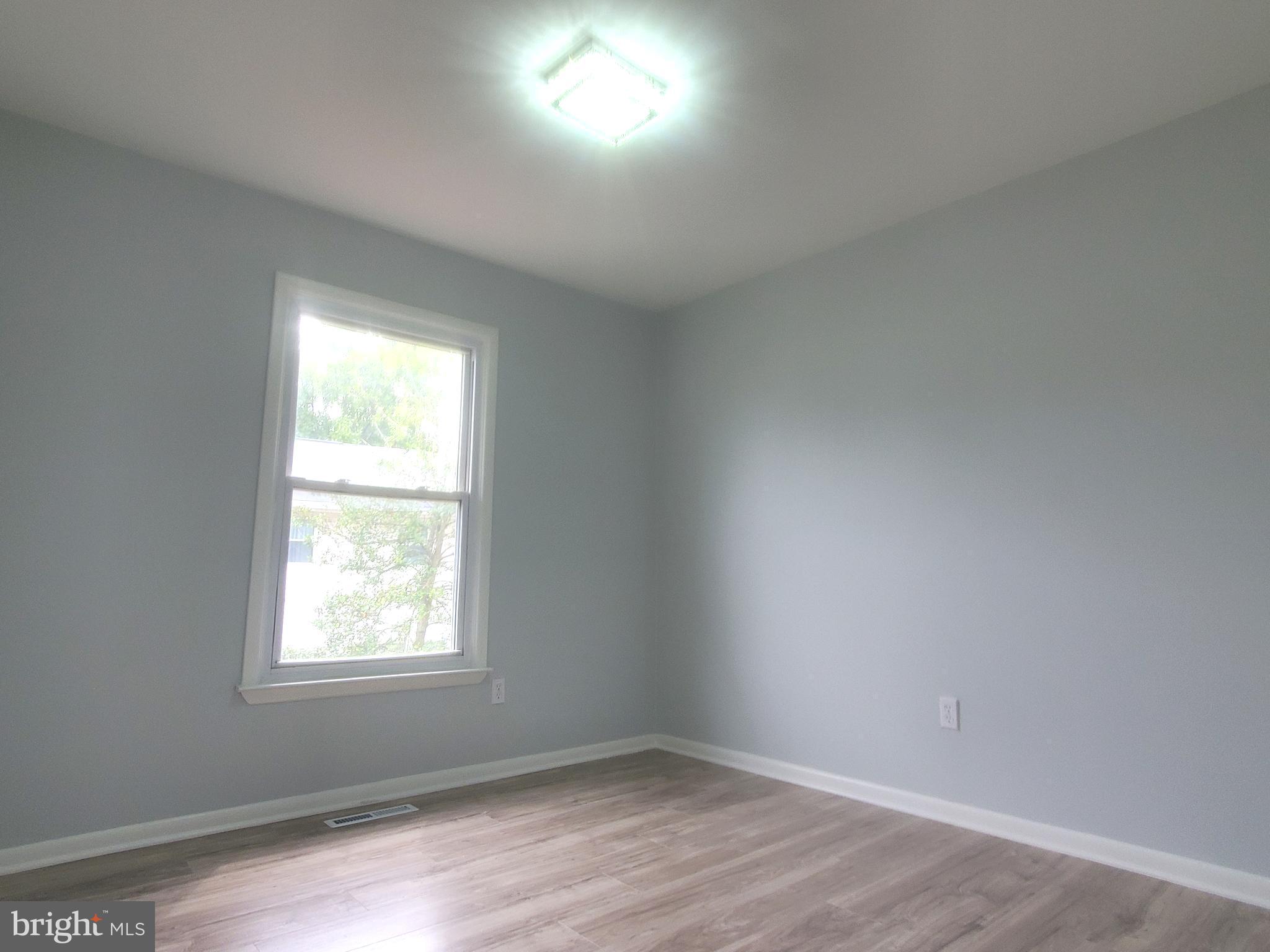 OLDE MILL CONDOMINIUM III - Residential