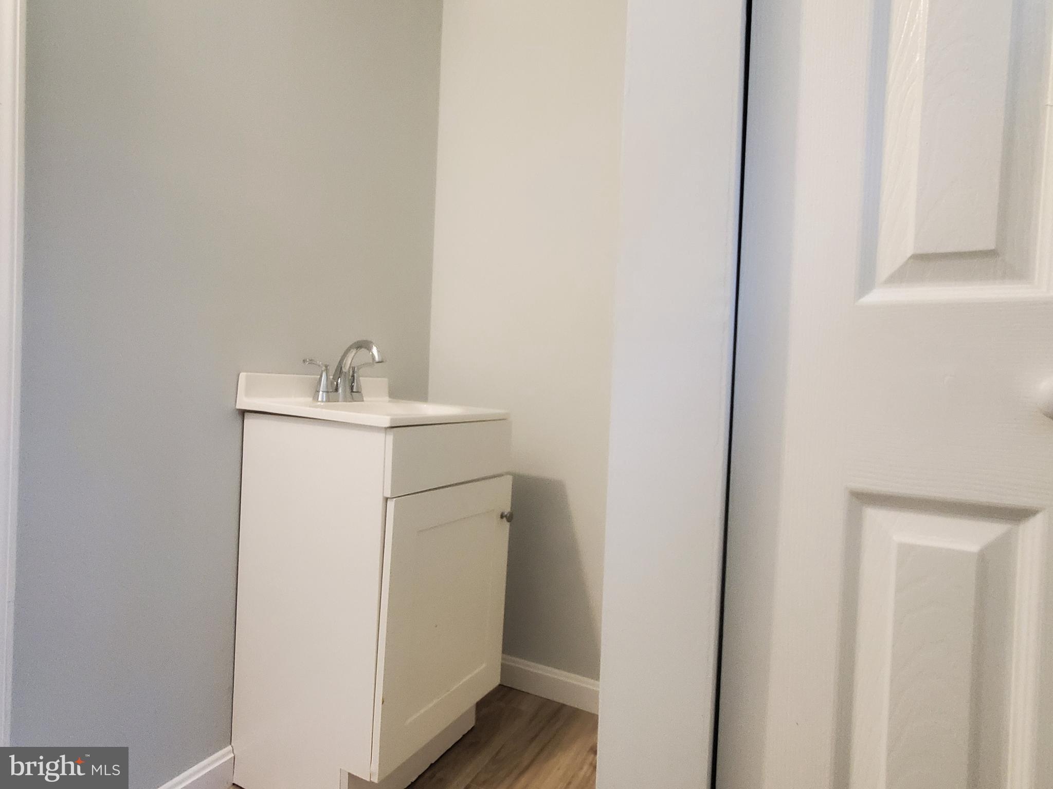 OLDE MILL CONDOMINIUM III - Residential
