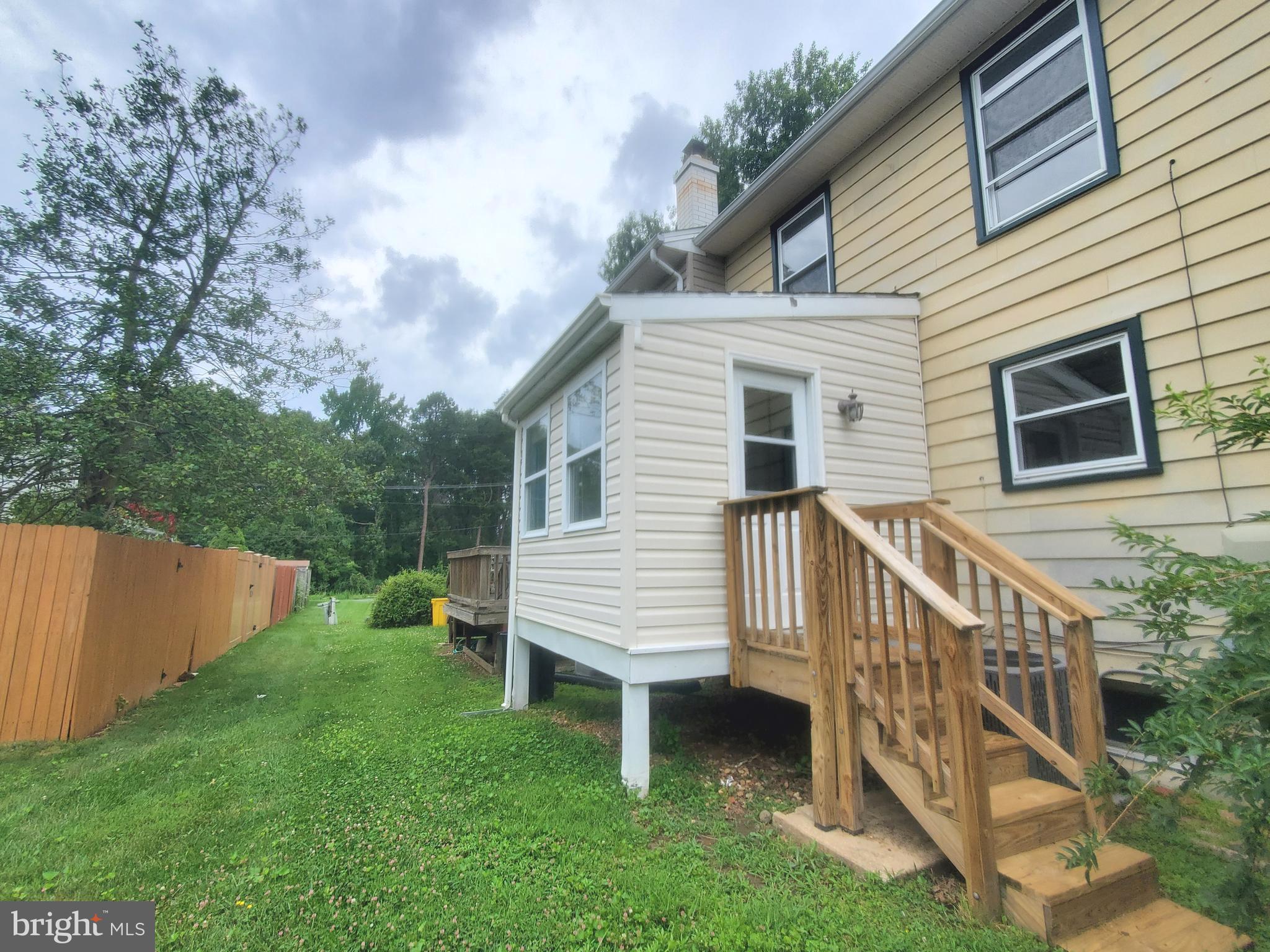 OLDE MILL CONDOMINIUM III - Residential