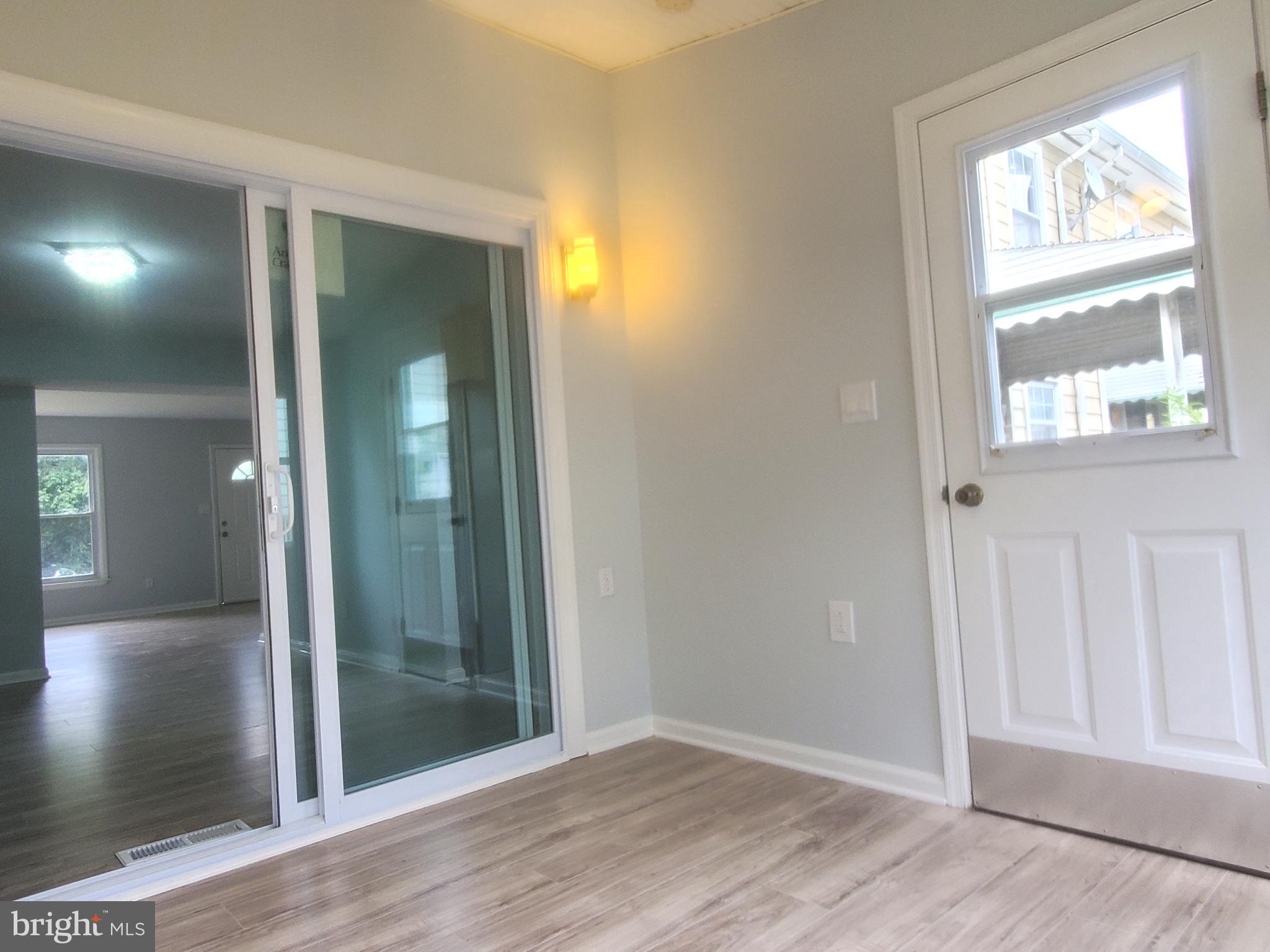 OLDE MILL CONDOMINIUM III - Residential