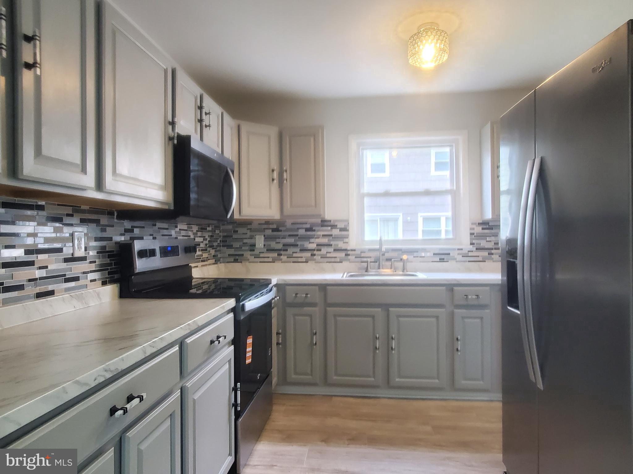 OLDE MILL CONDOMINIUM III - Residential