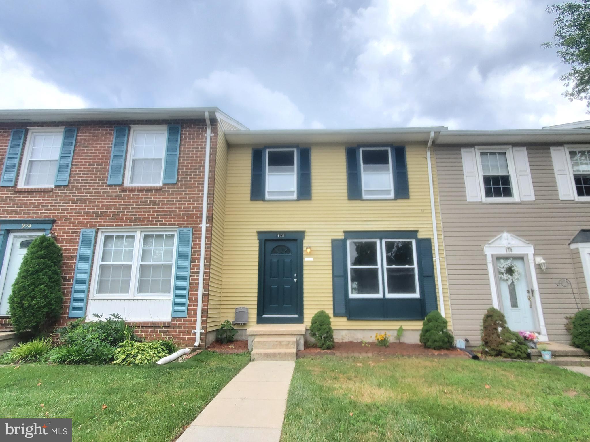 OLDE MILL CONDOMINIUM III - Residential