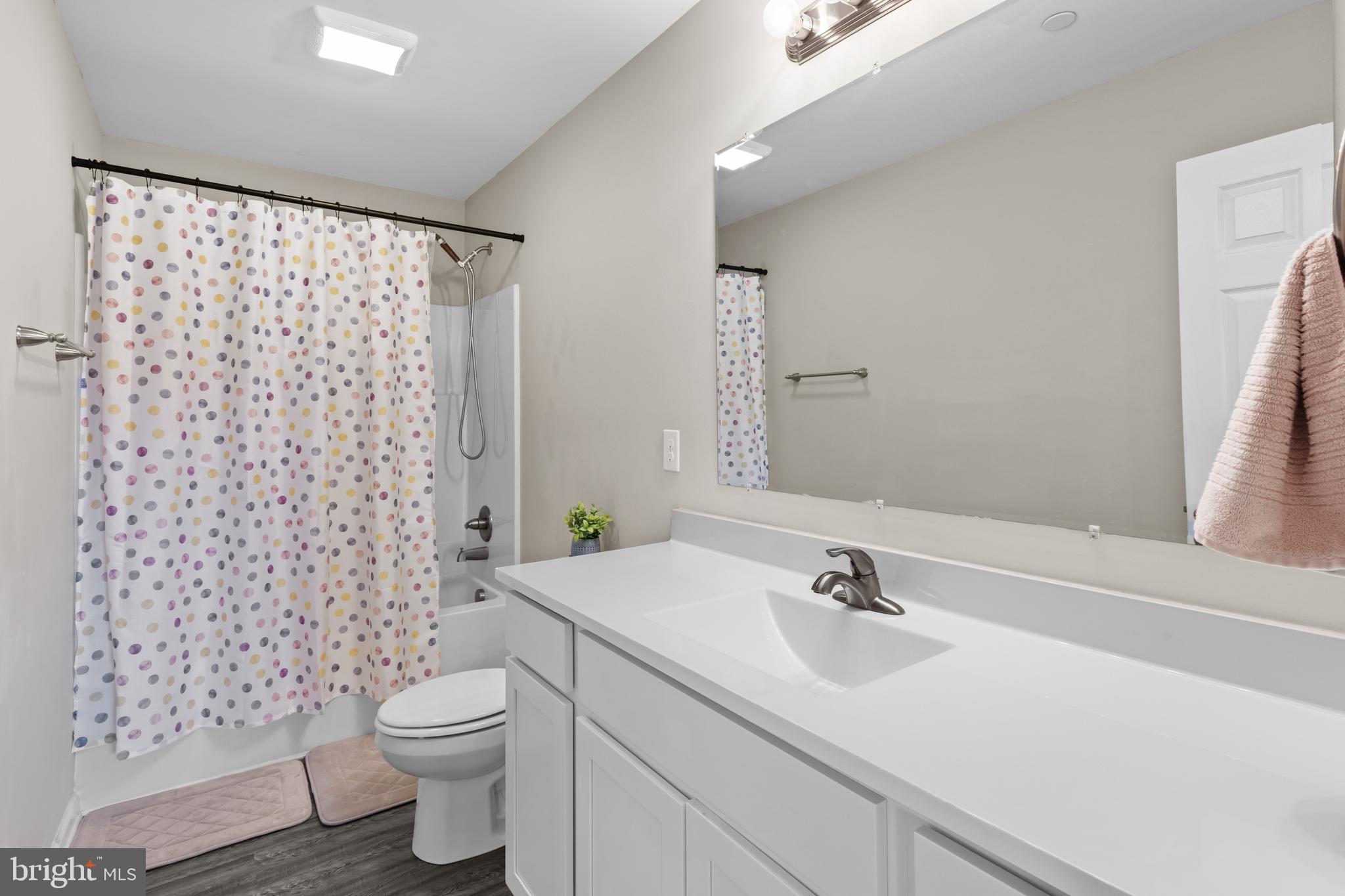 CEDAR COMMONS - Residential