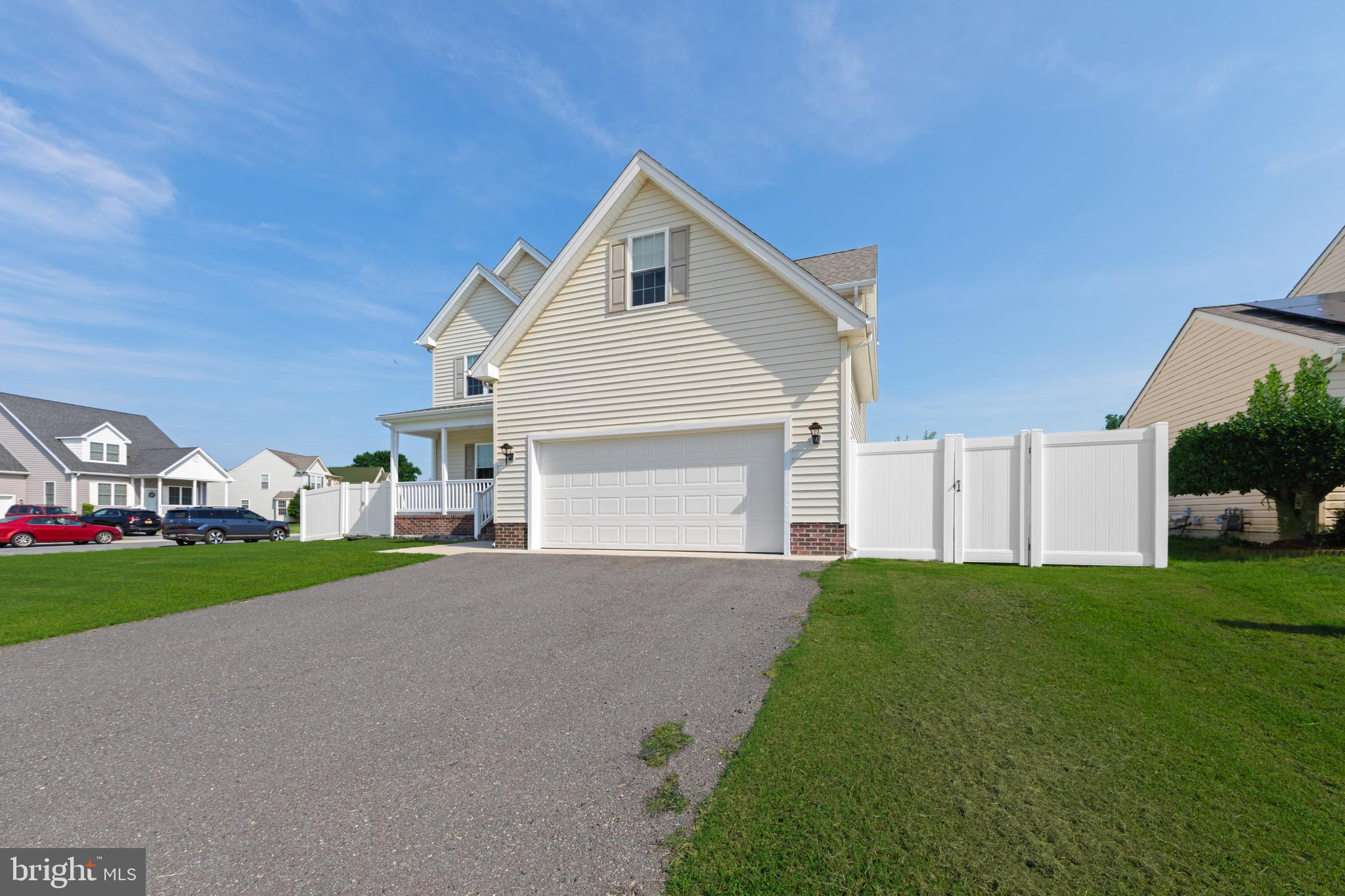 CEDAR COMMONS - Residential